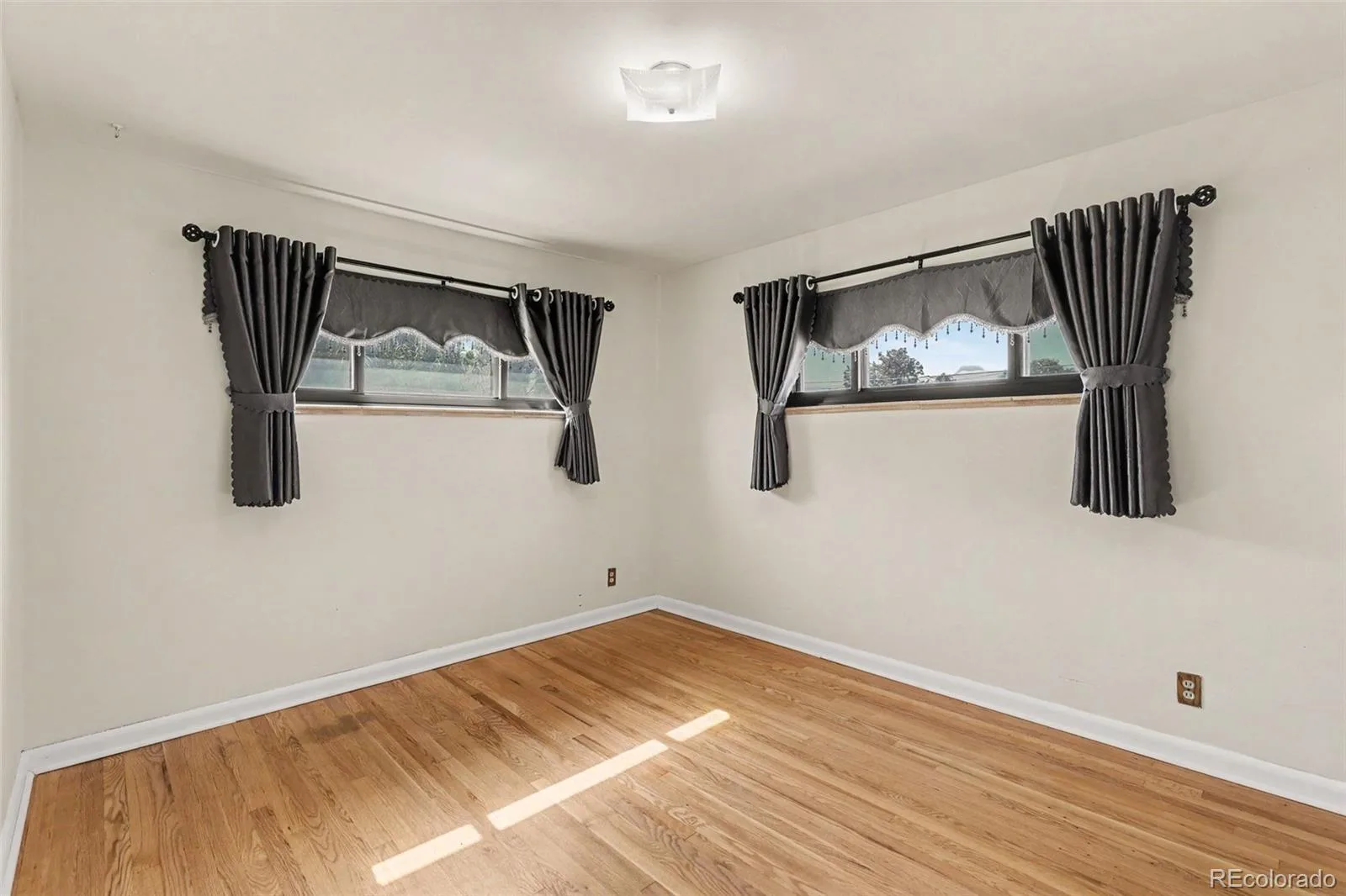 2383 Oakland Street Aurora CO 80010 | MLS #REC4754100 10092026035058 1600 13