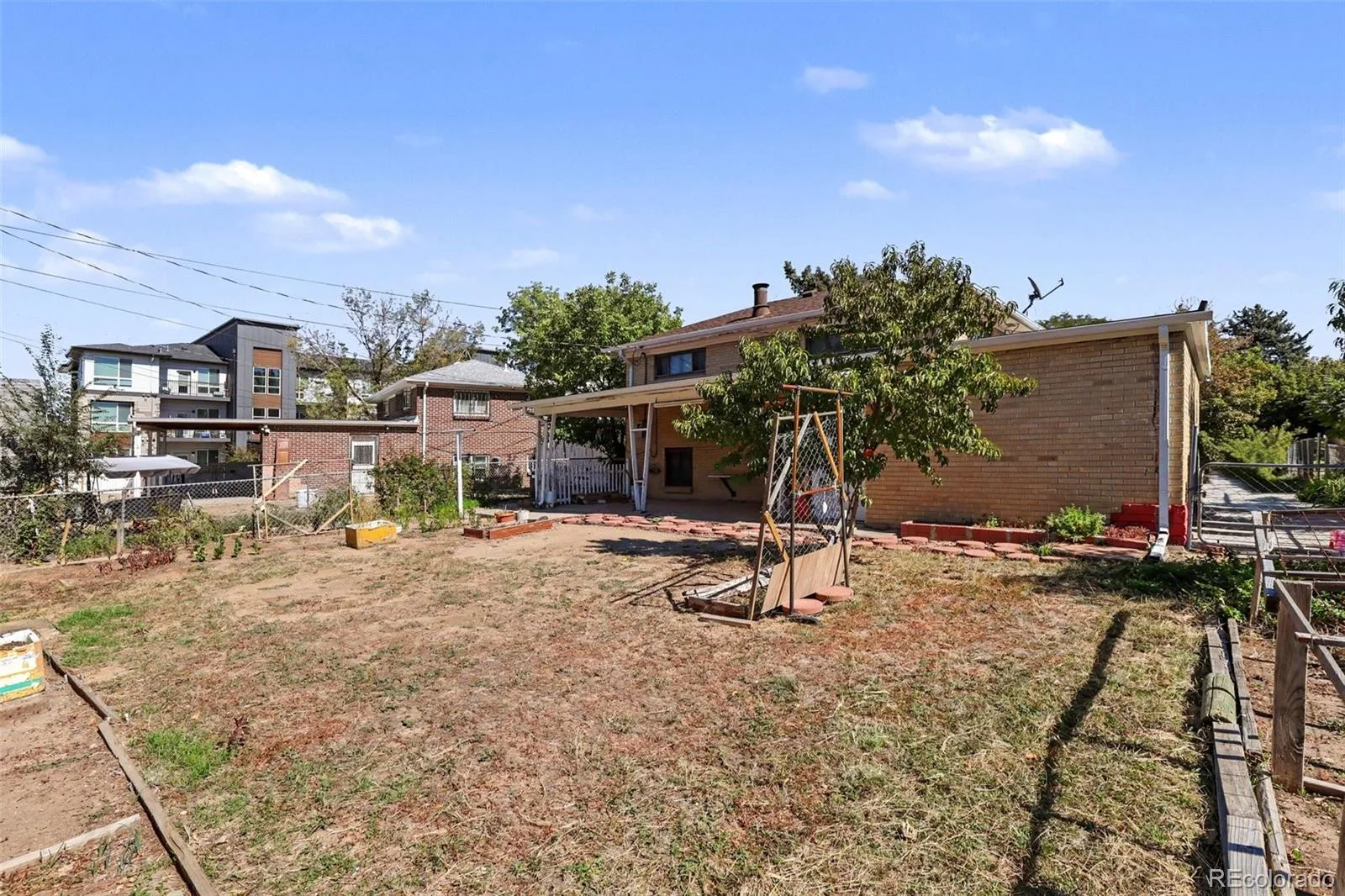 2383 Oakland Street Aurora CO 80010 | MLS #REC4754100 10092026035058 1600 20