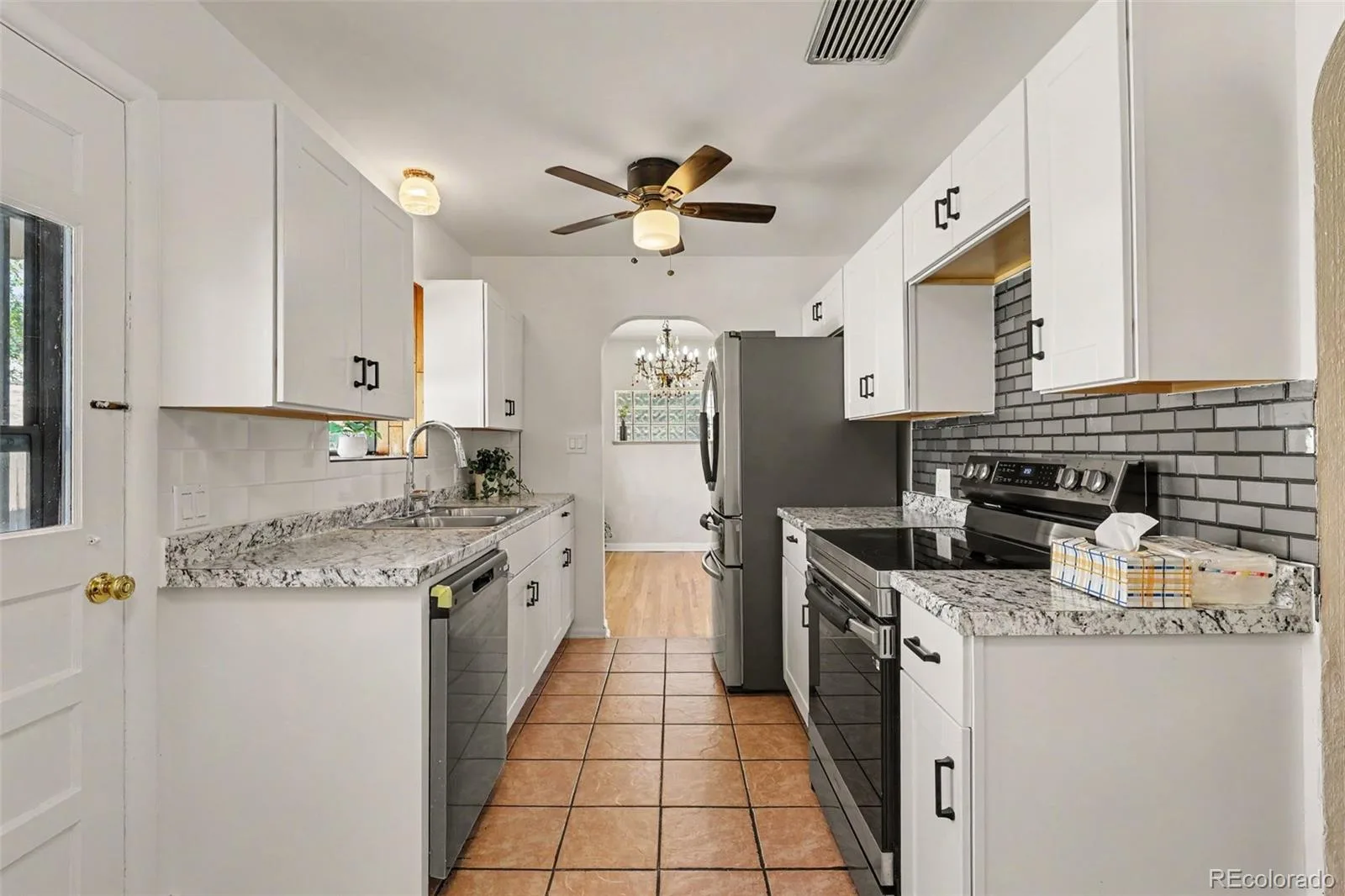 2383 Oakland Street Aurora CO 80010 | MLS #REC4754100 10092026035058 1600 7