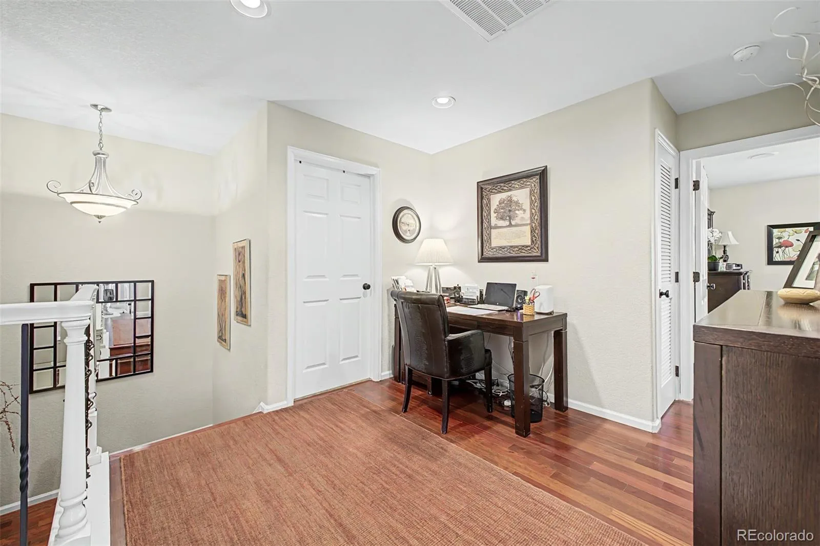 4 Whitehaven Circle Highlands Ranch CO 80129 | MLS #REC4754329 08202026211613 1600 13