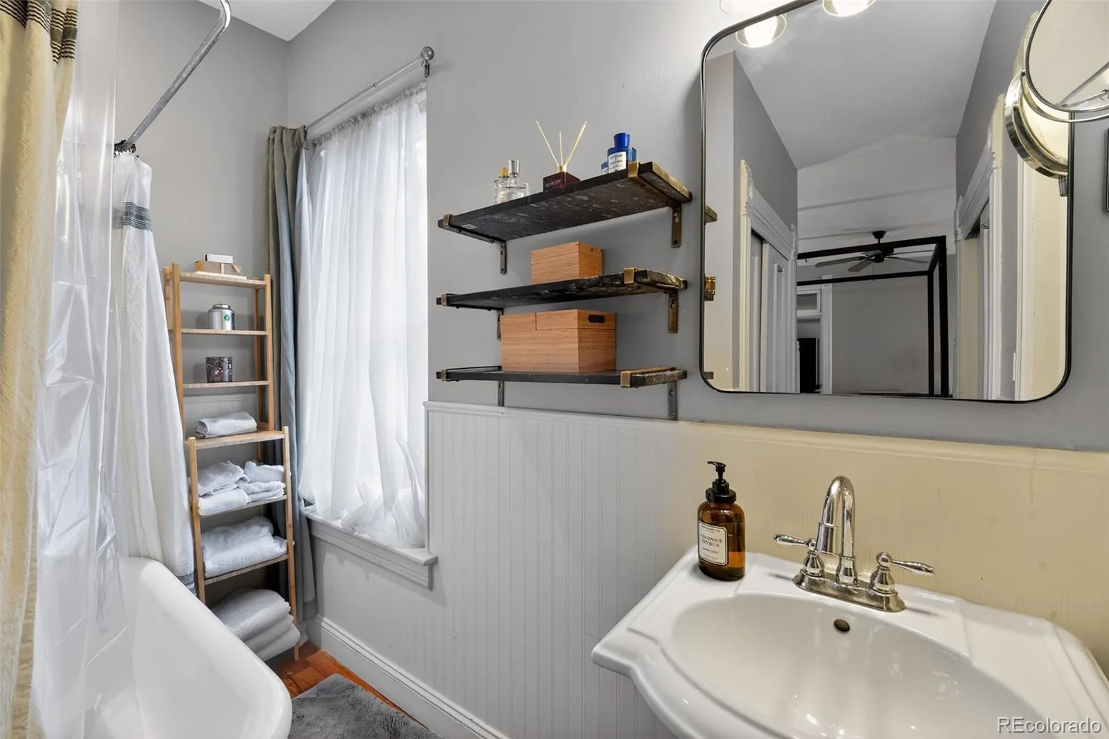 2129 N Downing Street Denver CO 80205 MLS #REC4754729 06102026211816 1600 21