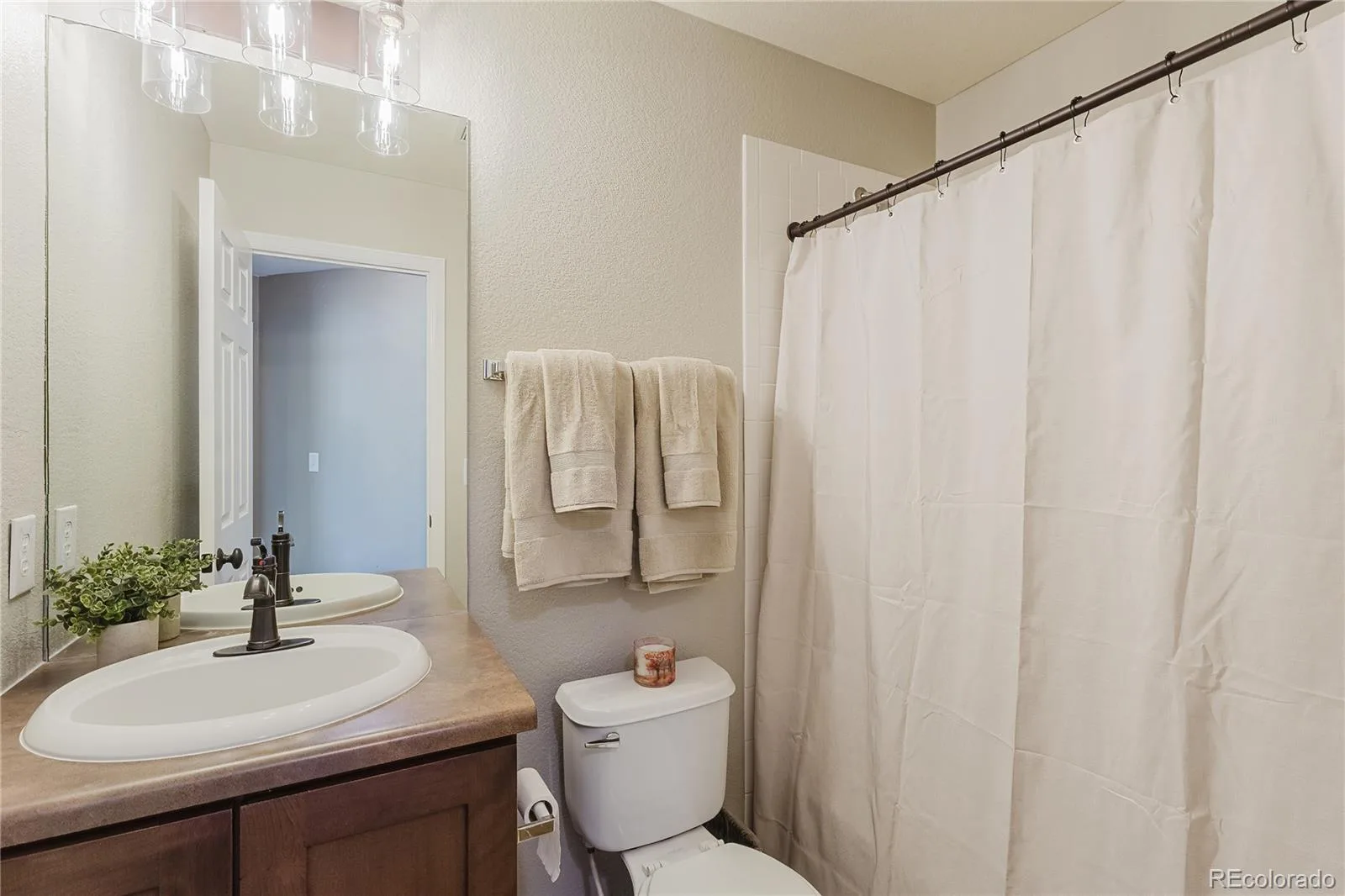 619 Hanging Rock Place Castle Rock CO 80108 | MLS #REC4756927 08072026185059 1600 21