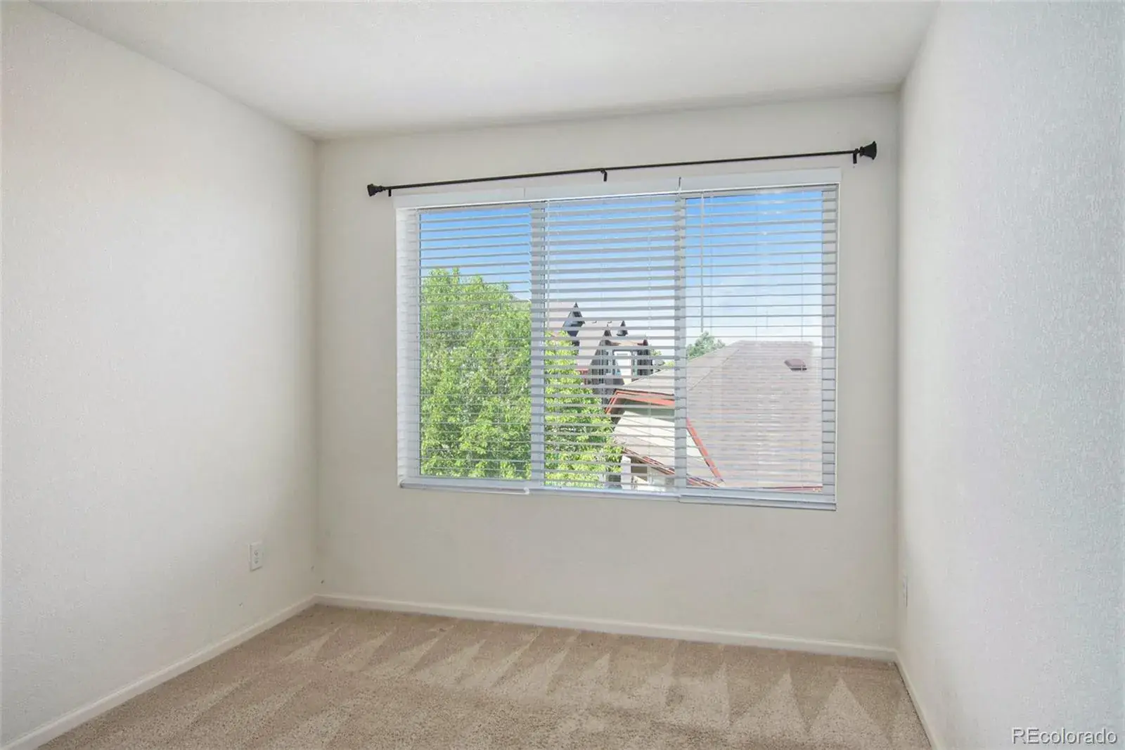15165 E 16th Place #203 Aurora CO 80011 MLS #REC4761492 02032026192718 1600 13