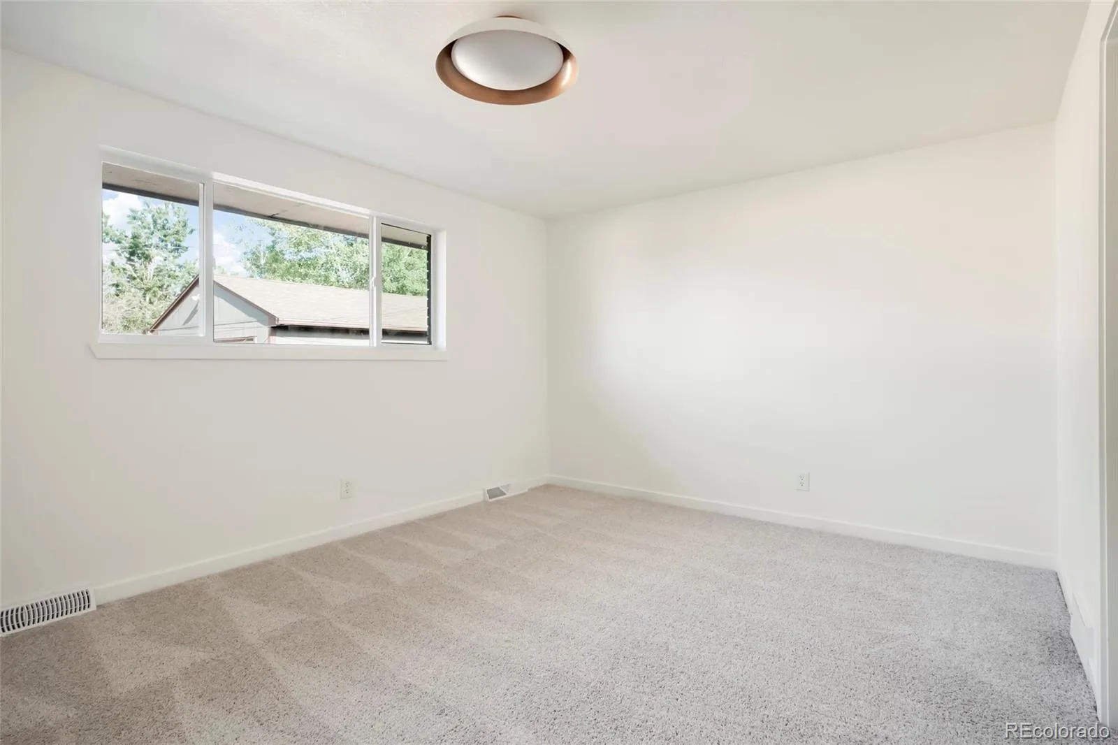 5390 Julian Street Denver CO 80221 MLS #REC4766027 06262026023412 1600 21
