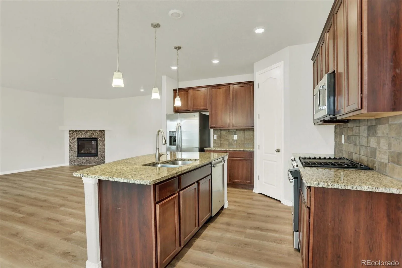 14822 Vienna Circle Parker CO 80134 MLS #REC4766885 07162026224716 1600 5