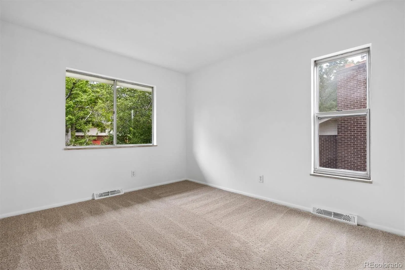 8084 E Oberlin Place Denver CO 80237 | MLS #REC4767927 07282026225835 1600 18
