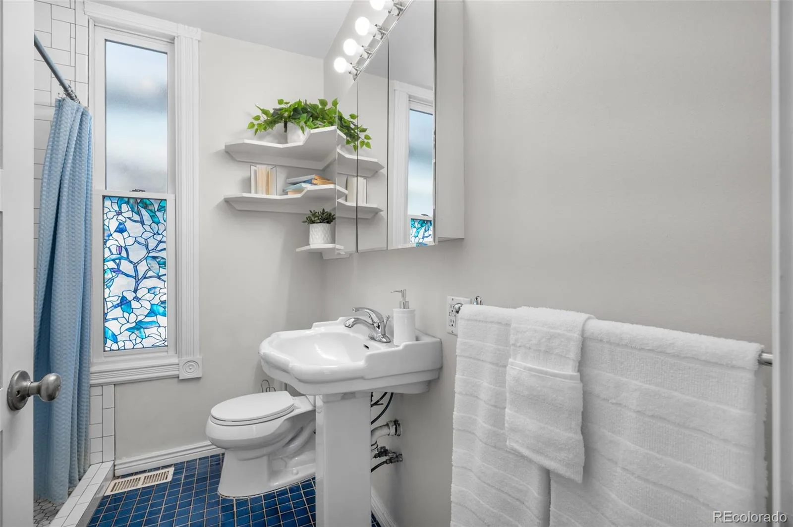 132 W Bayaud Avenue Denver CO 80223 | MLS #REC4768527 08212026031100 1600 13