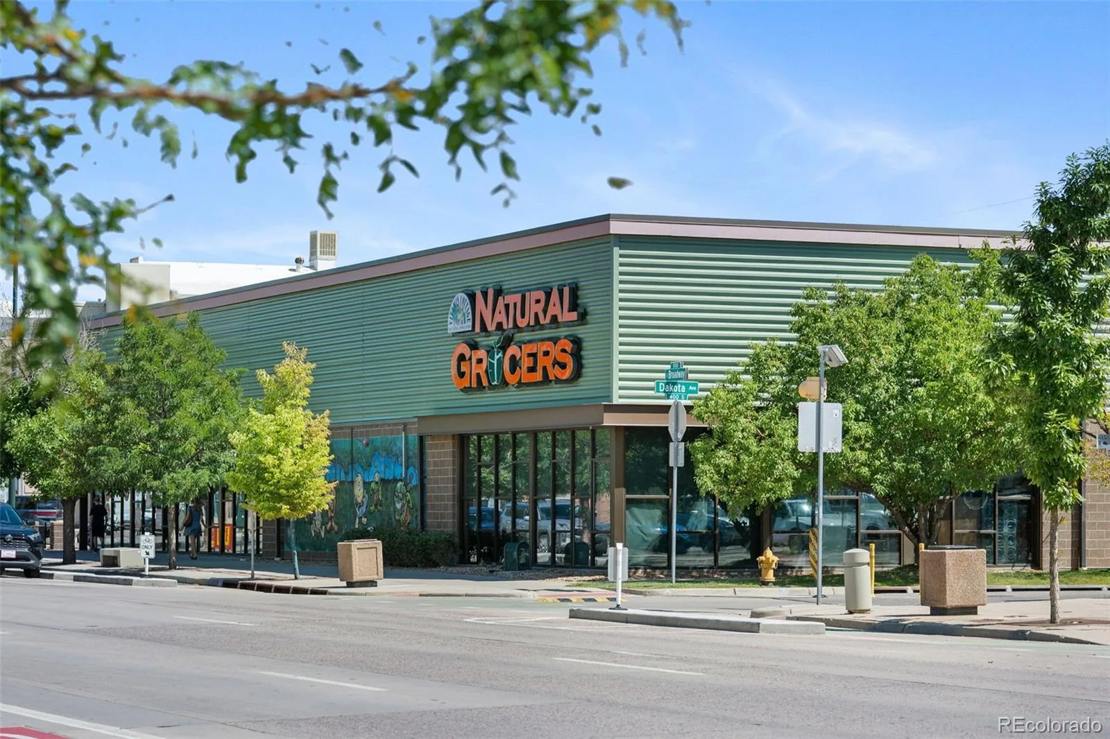 132 W Bayaud Avenue Denver CO 80223 | MLS #REC4768527 08212026031100 1600 29