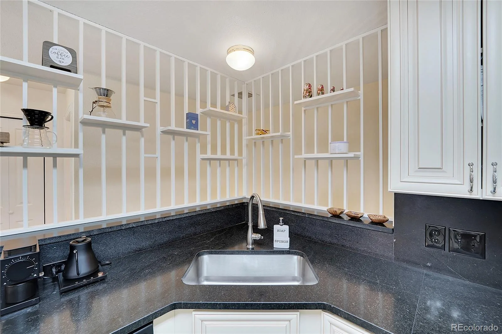 1308 S Danube Way #102 Aurora CO 80017 | MLS #REC4768749 07252026024851 1600 14