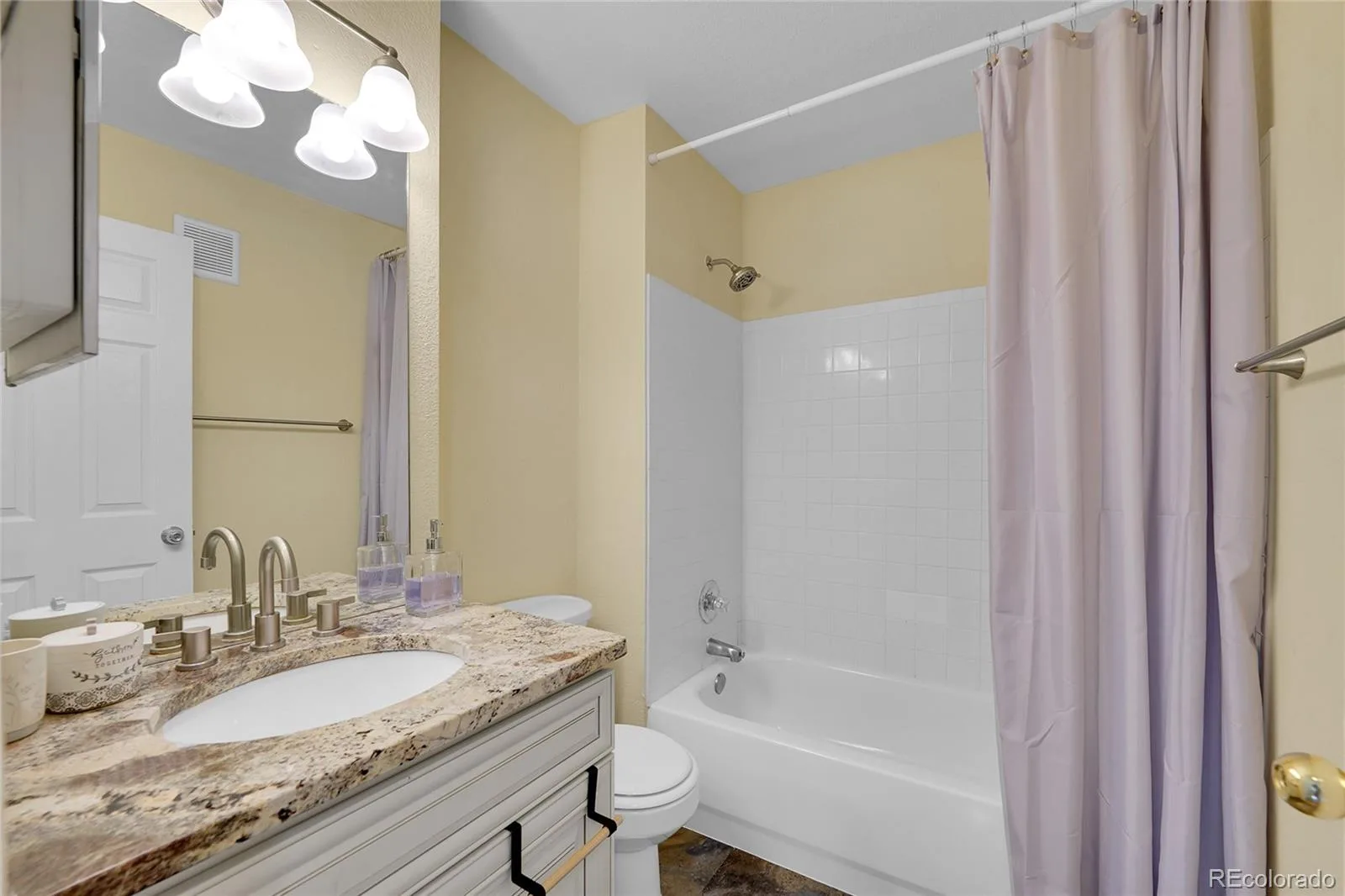 1308 S Danube Way #102 Aurora CO 80017 | MLS #REC4768749 07252026024851 1600 21