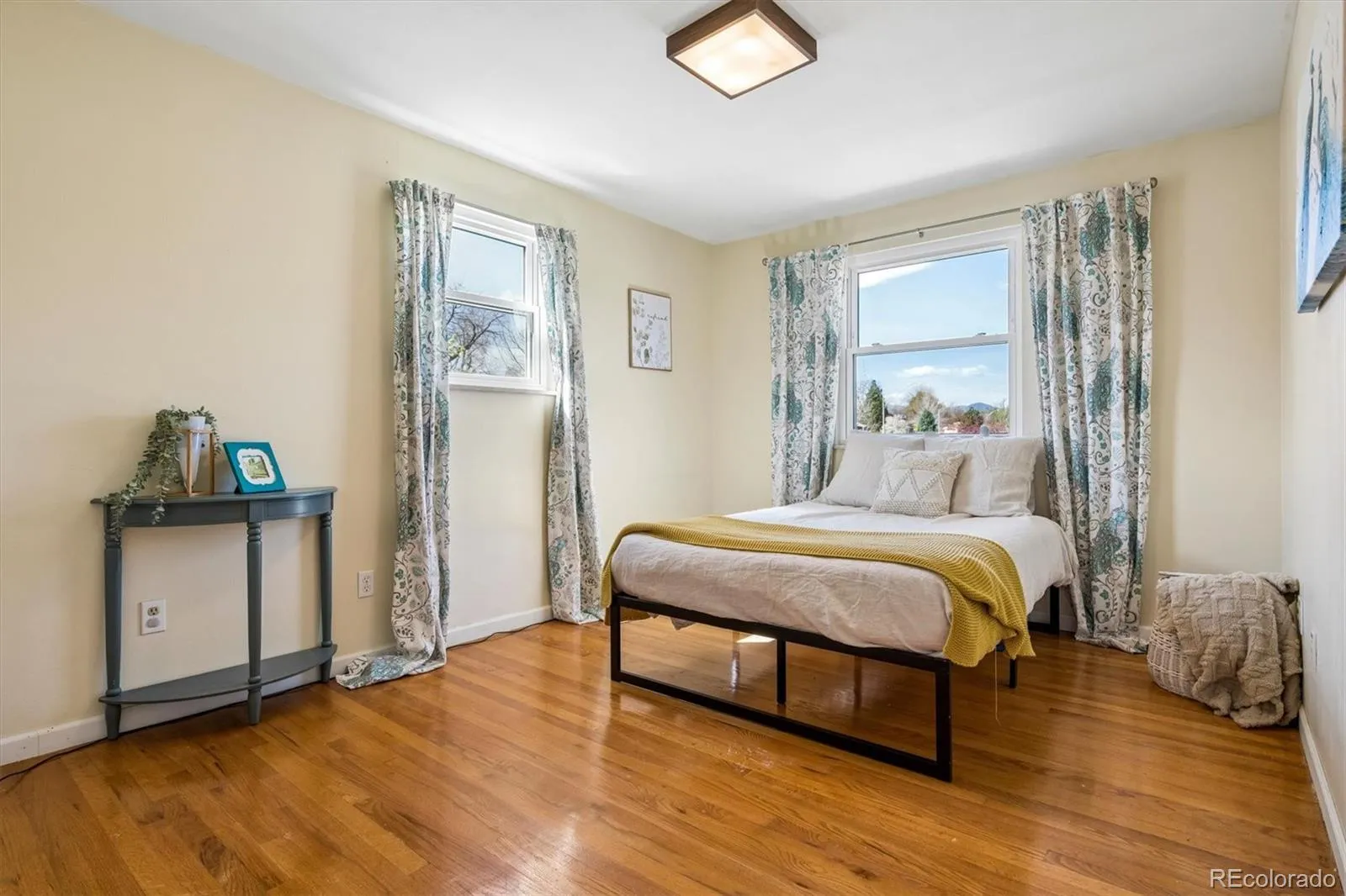 04042026202548 1600 20