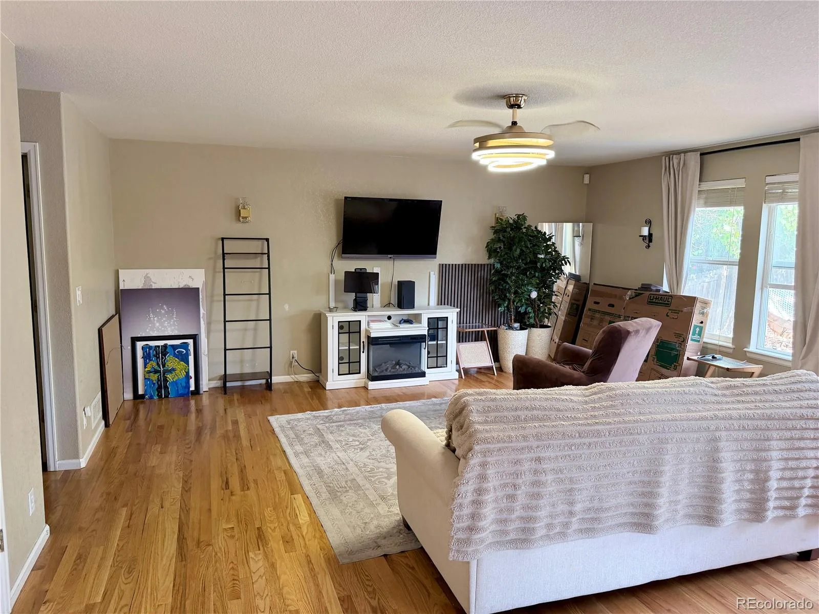 2695 E 109th Avenue Northglenn CO 80233 MLS #REC4773427 06042026141307 1600 3