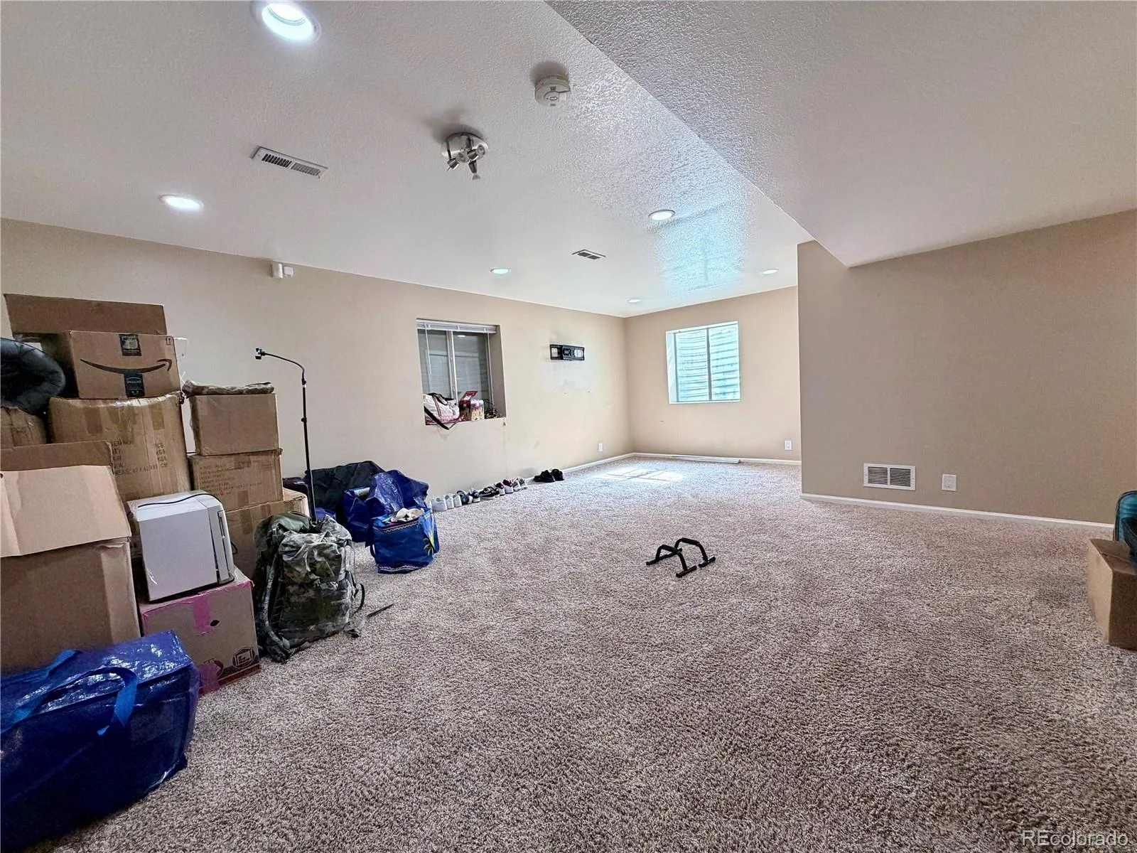 2695 E 109th Avenue Northglenn CO 80233 MLS #REC4773427 06042026141307 1600 7