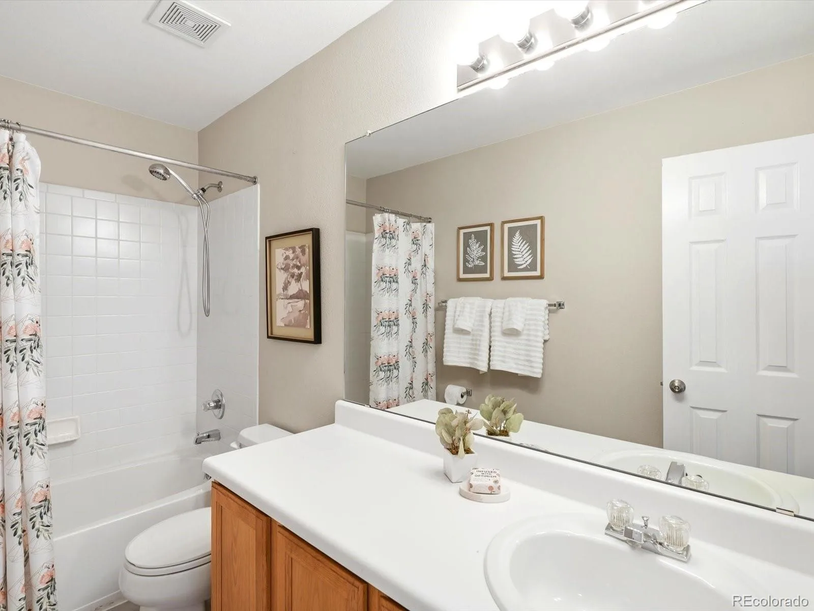 6570 W 96th Drive Broomfield CO 80021 | MLS #REC4774202 07222026145259 1600 27