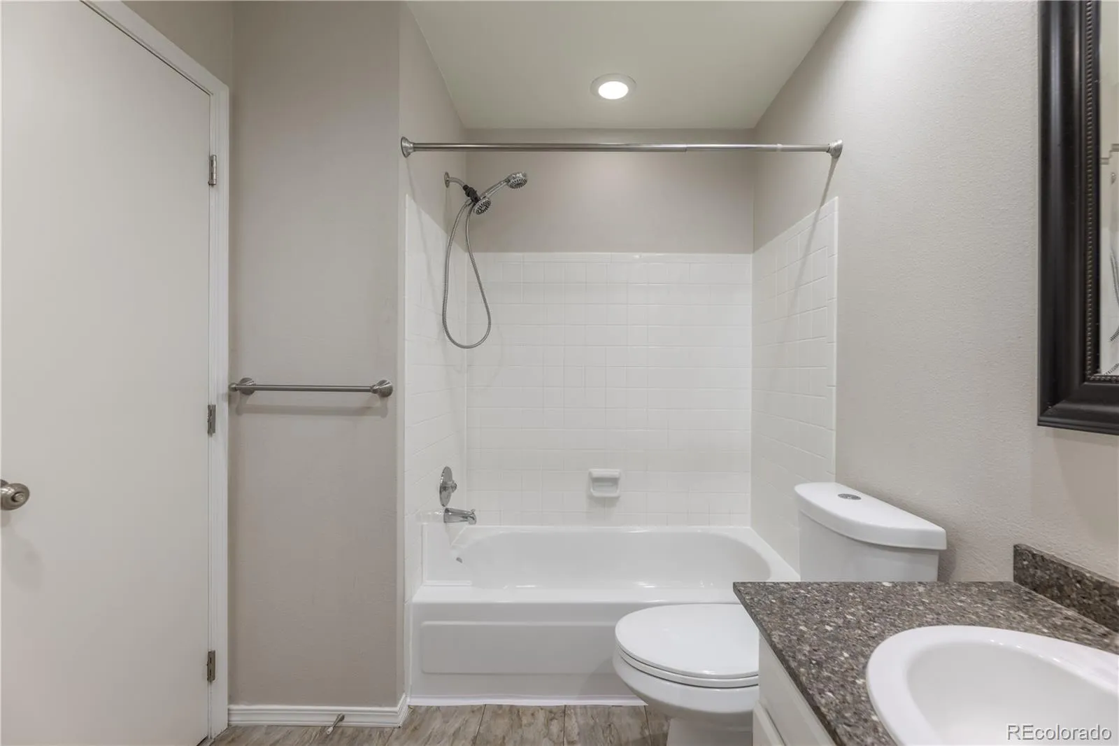 1811 S Quebec Way #3 Denver CO 80231 MLS #REC4782169 05232026094217 1600 15