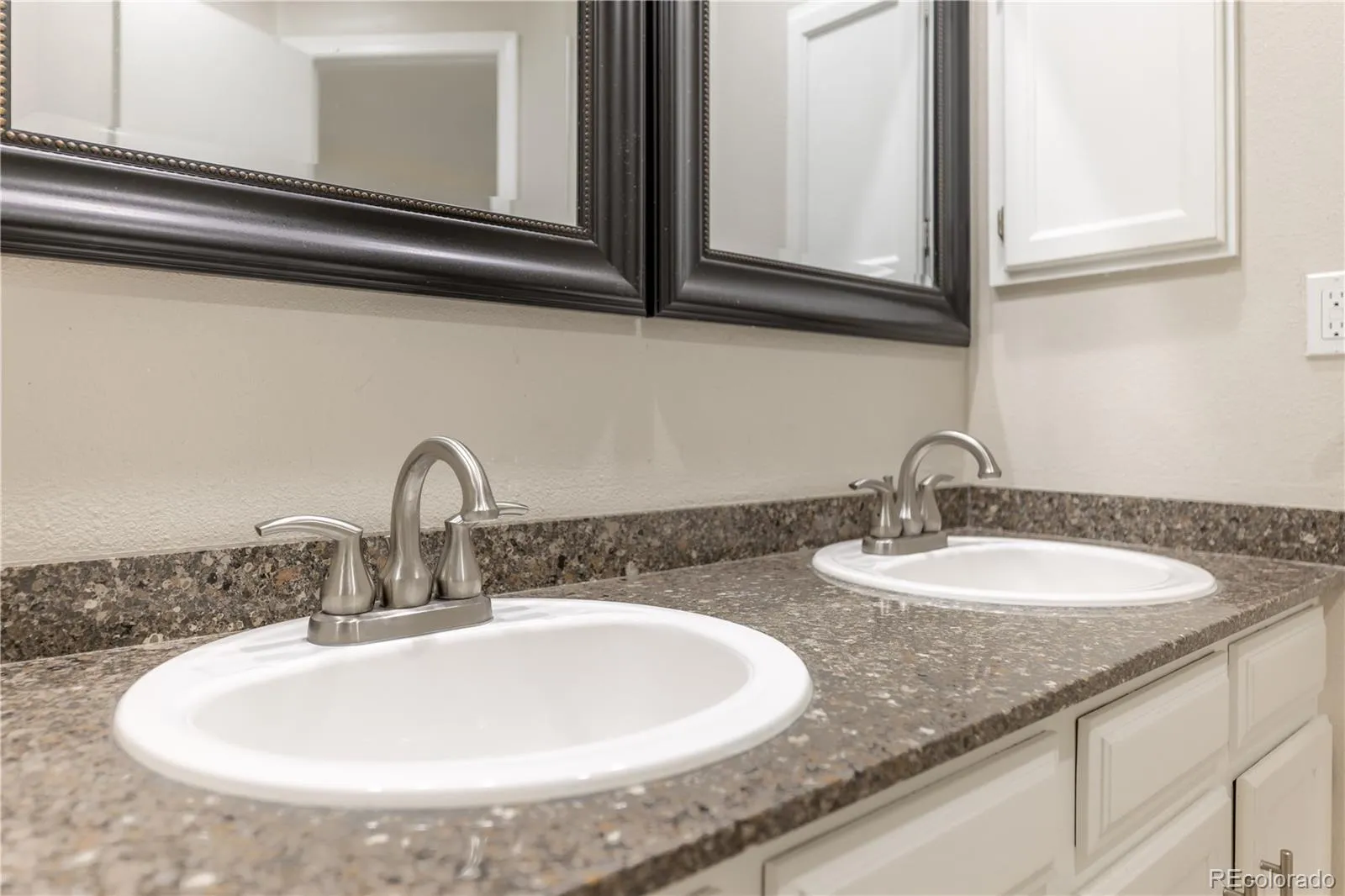 1811 S Quebec Way #3 Denver CO 80231 MLS #REC4782169 05232026094217 1600 16