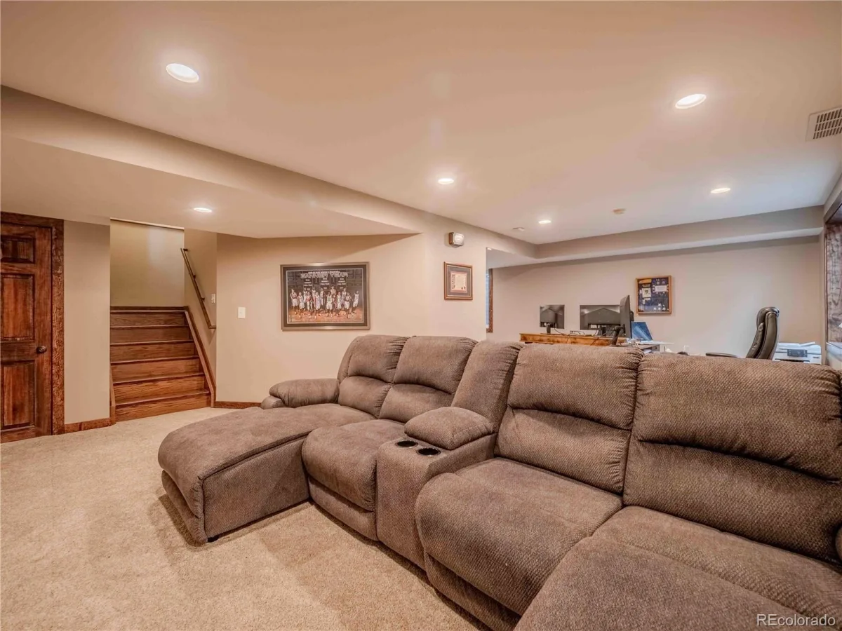 10071 Silver Maple Circle Highlands Ranch CO 80129 MLS #REC4782269 06092026000427 1200 37
