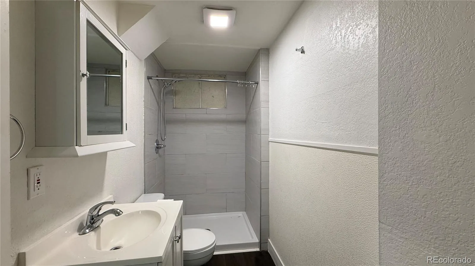 5353 W 4th Avenue Lakewood CO 80226 | MLS #REC4783035 08212026205823 1600 22