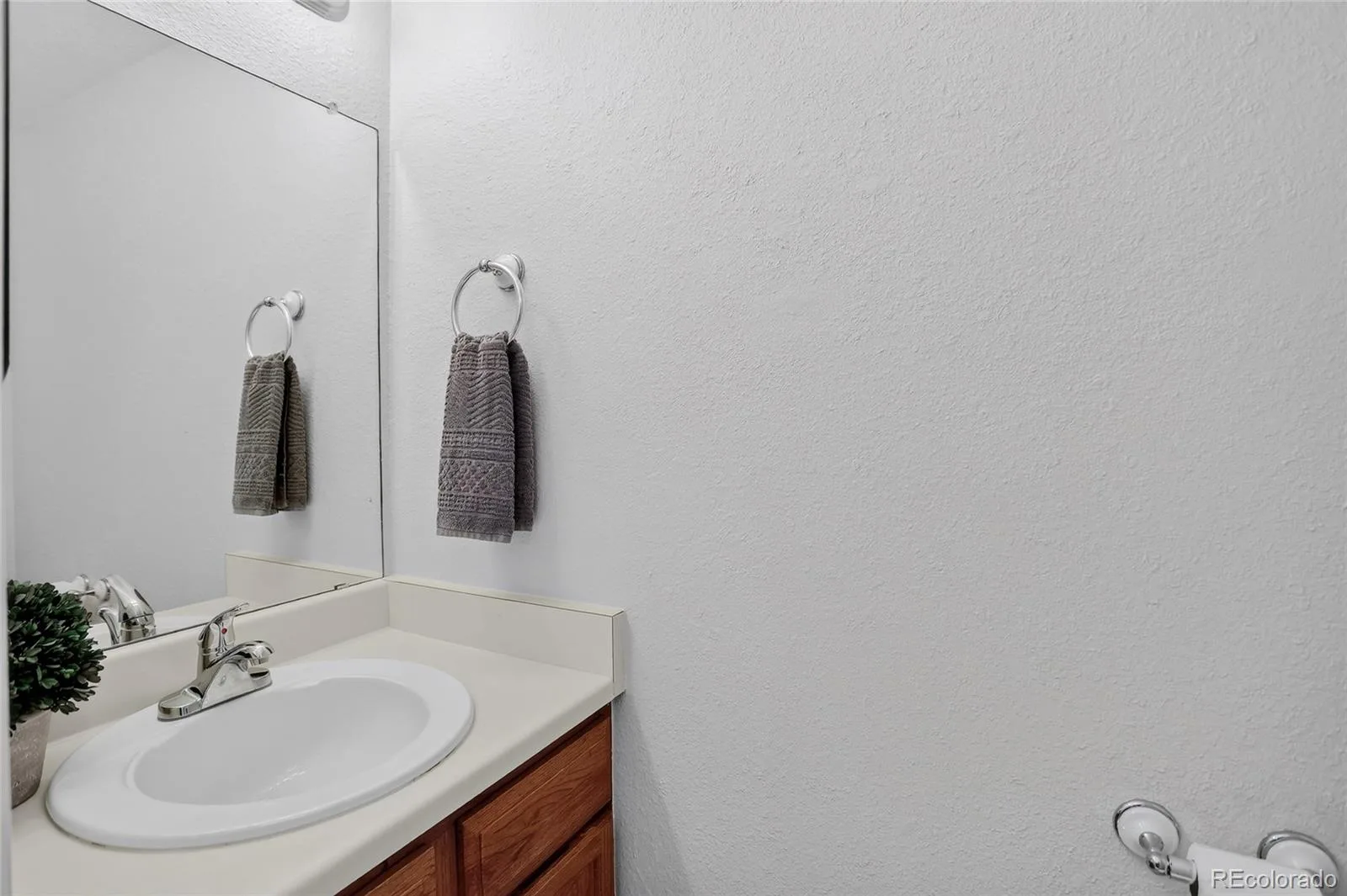 7474 E Arkansas Avenue #18-02 Denver CO 80231 | MLS #REC4785852 08272026175847 1600 5