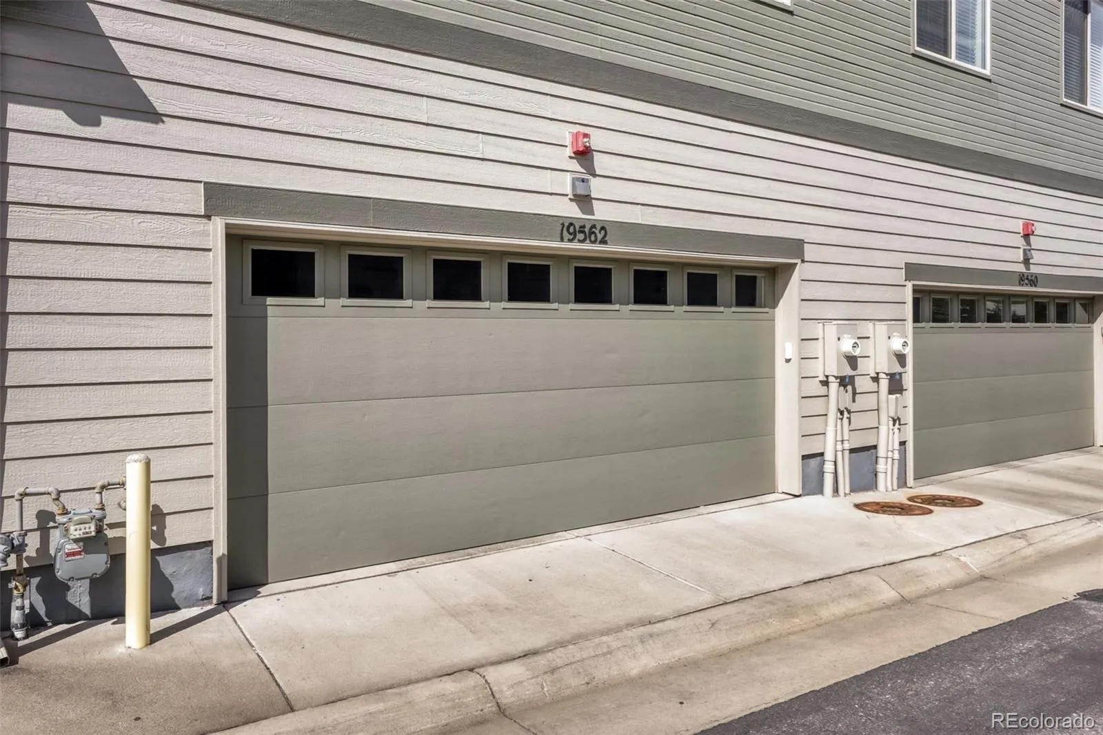 19562 E Sunset Circle Centennial CO 80015 | MLS #REC4787432 04012026150554 1600 21