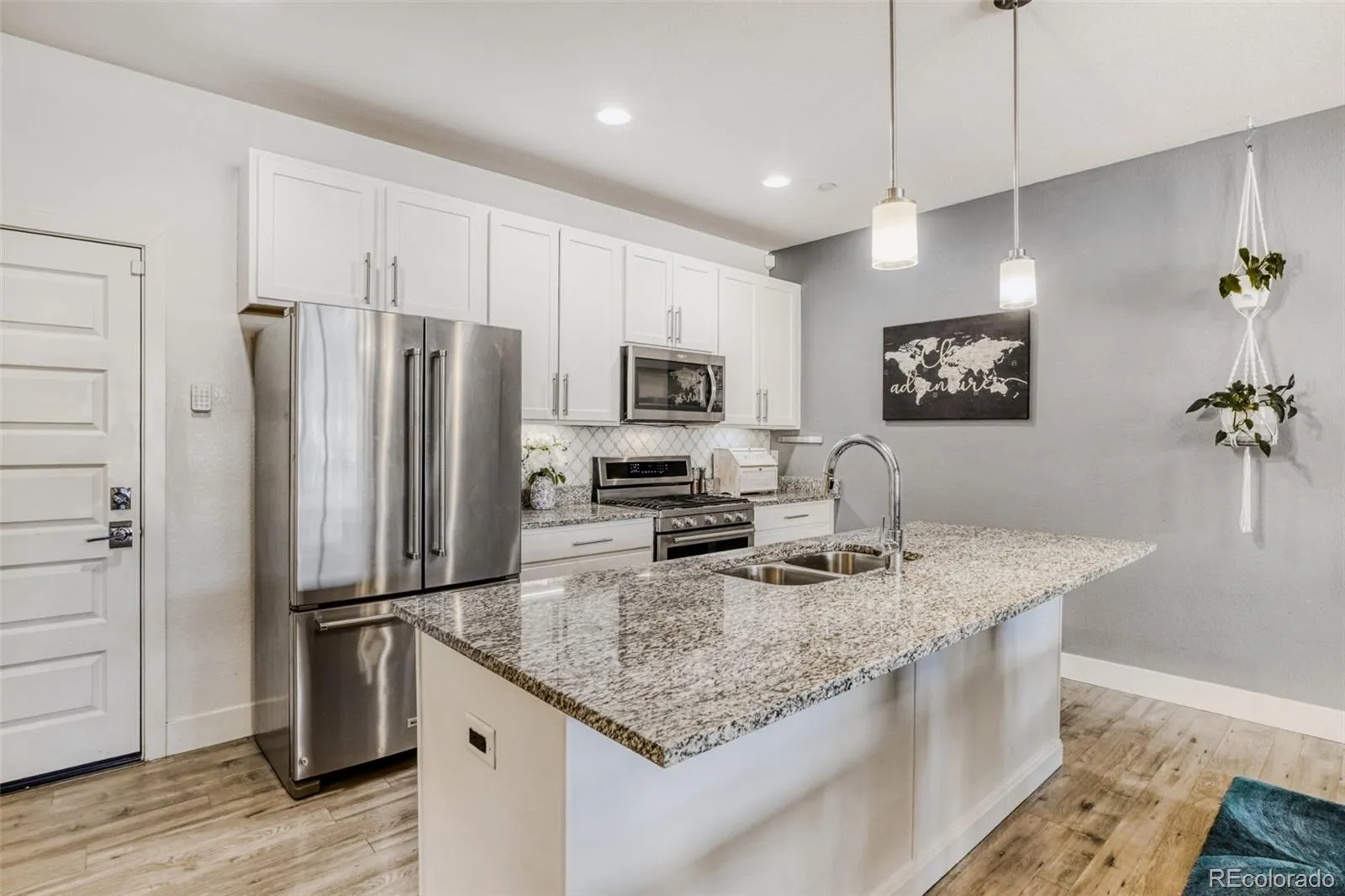19562 E Sunset Circle Centennial CO 80015 | MLS #REC4787432 04012026150554 1600 7