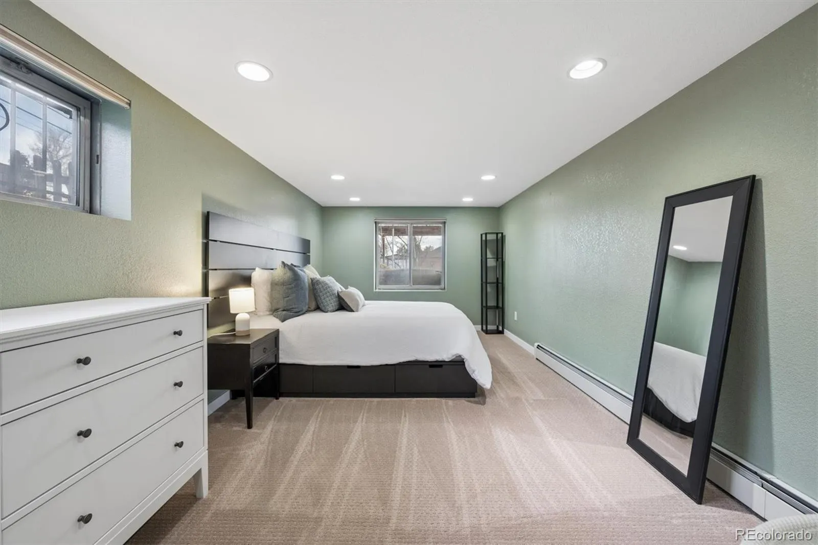 04012026165630 1600 21