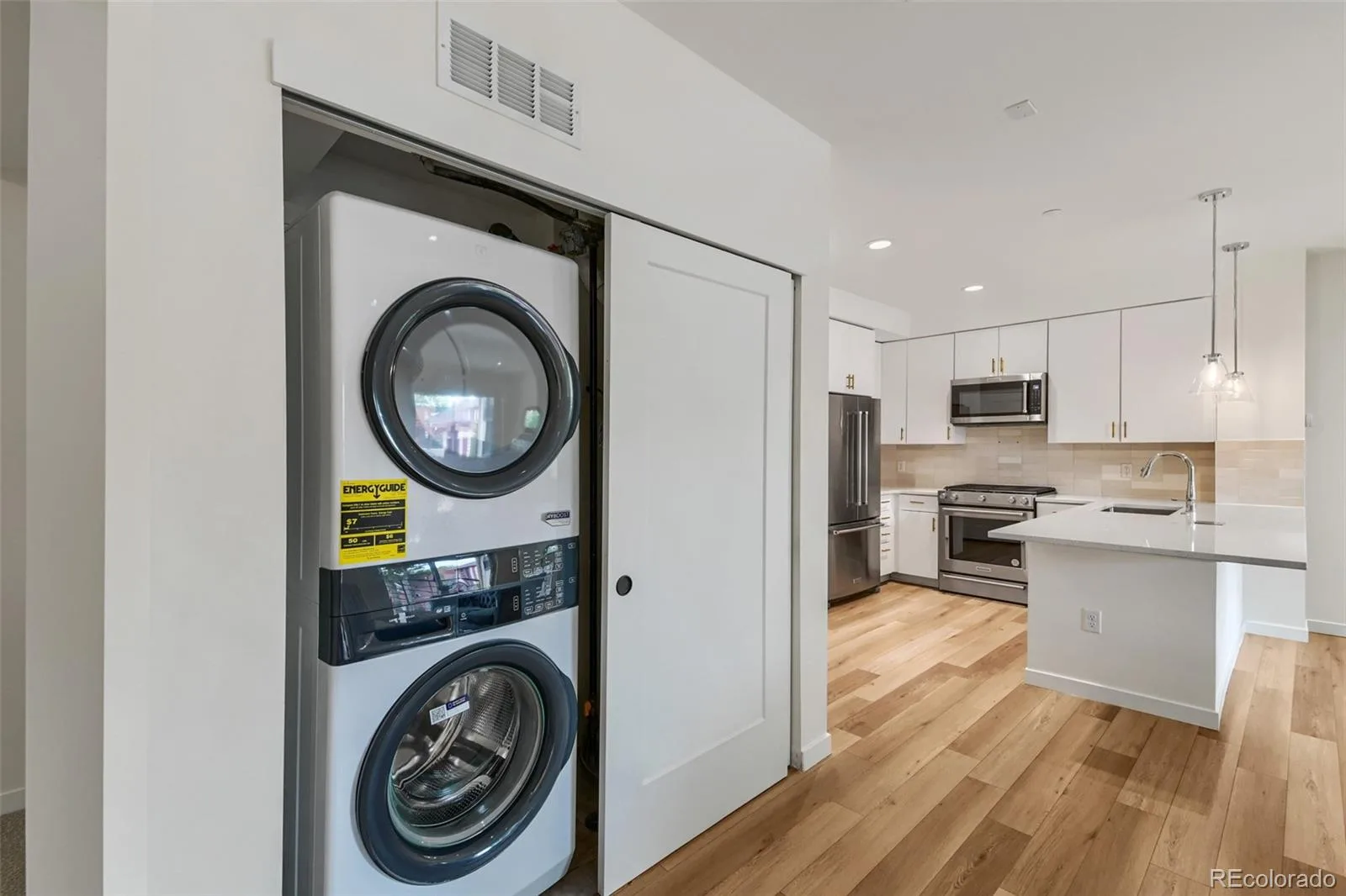 7357 Grandview Avenue #203 Arvada CO 80002 | MLS #REC4791591 08192026192956 1600 27