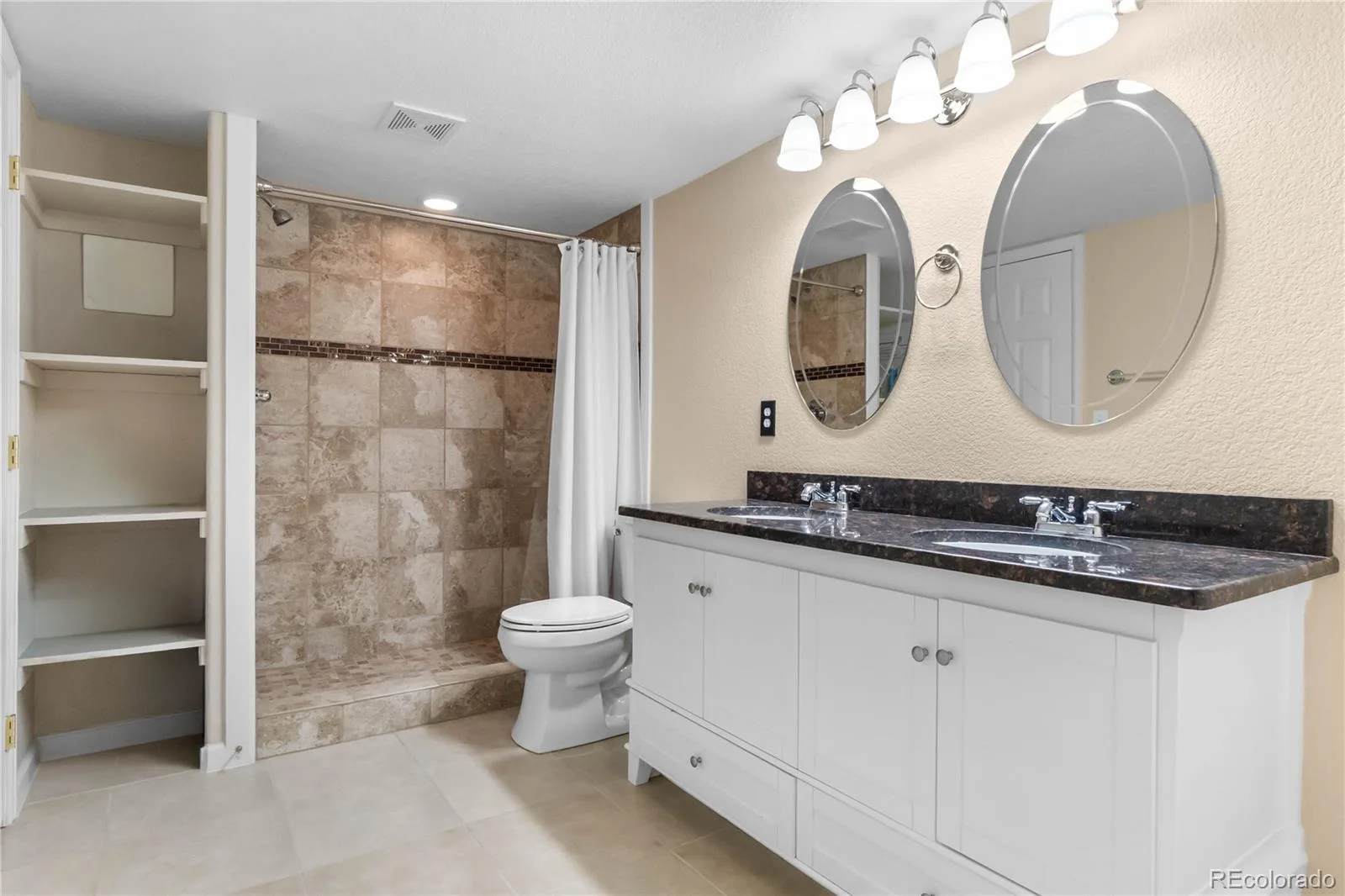 822 Hays Circle Longmont CO 80504 | MLS #REC4793097 08202026211725 1600 37