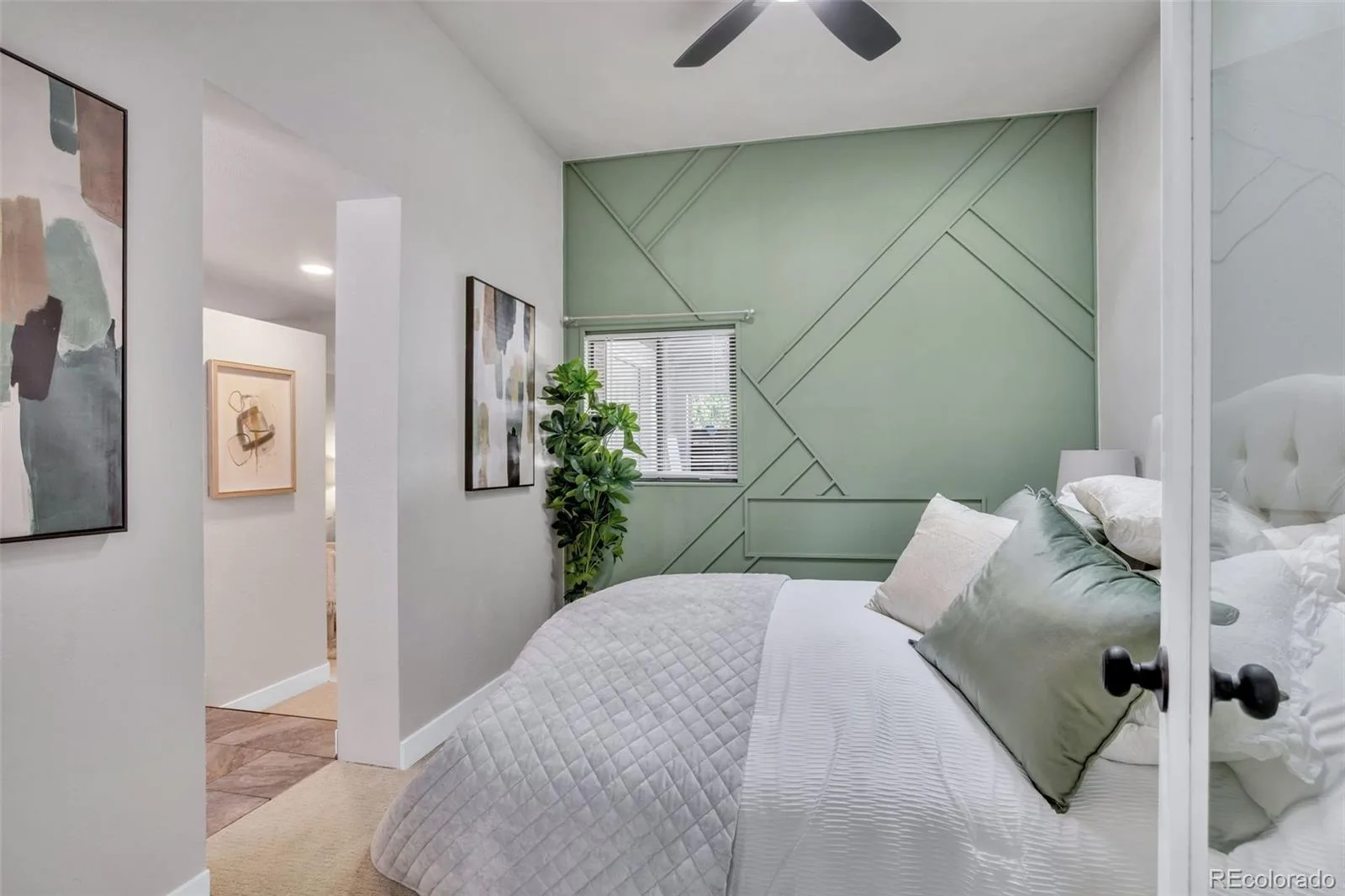 2960 Poplar Street Denver CO 80207 MLS #REC4796194 06162026232255 1600 13
