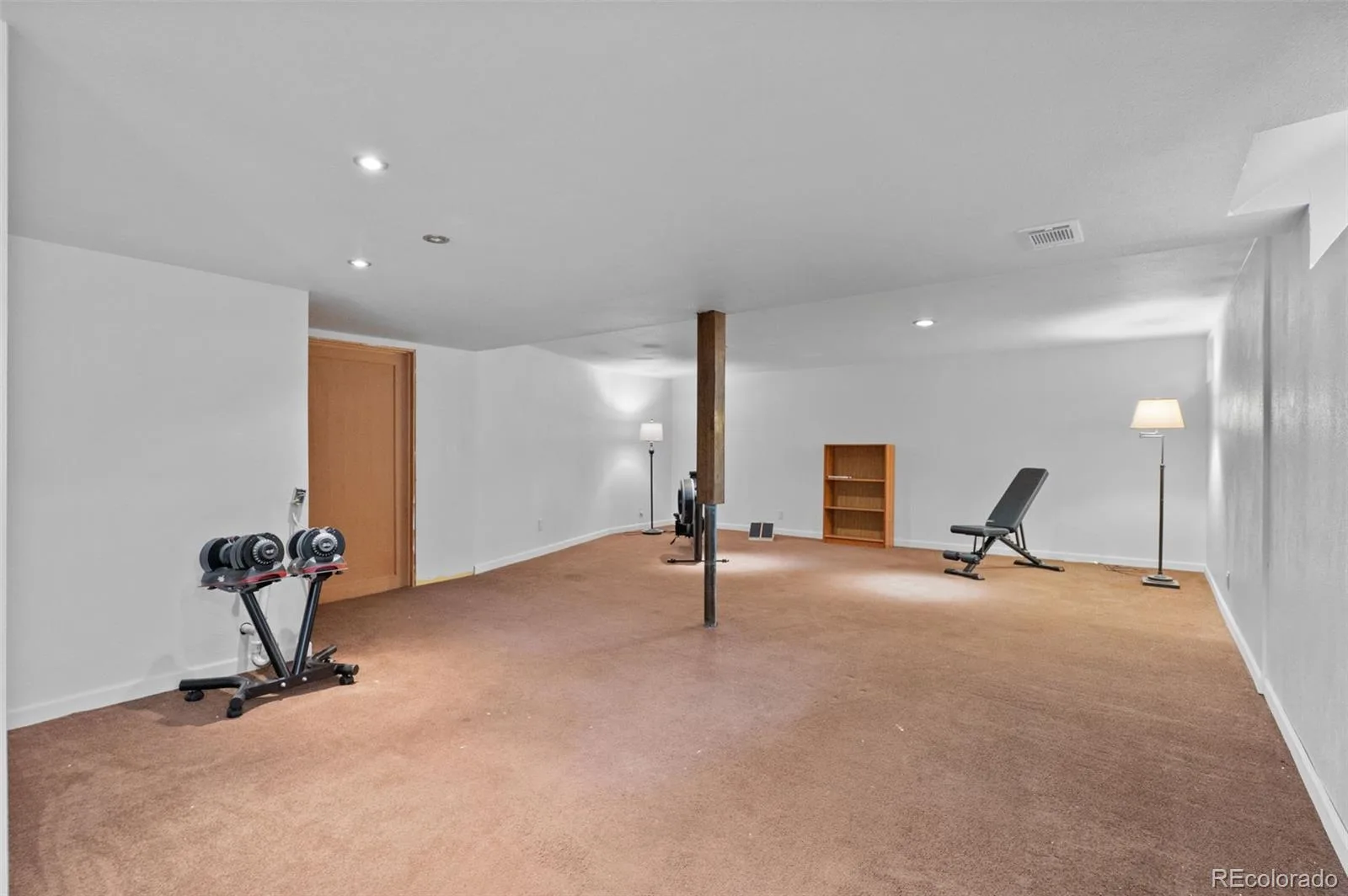 3895 S Poplar Street Denver CO 80237 | MLS #REC4796550 10142026183521 1600 36