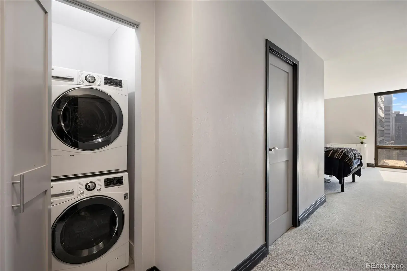 02172026004801 1600 22