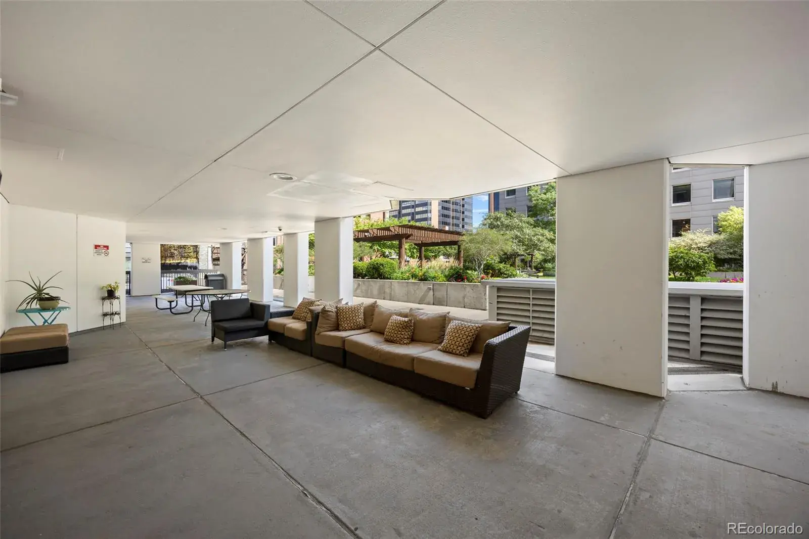 02172026004801 1600 31