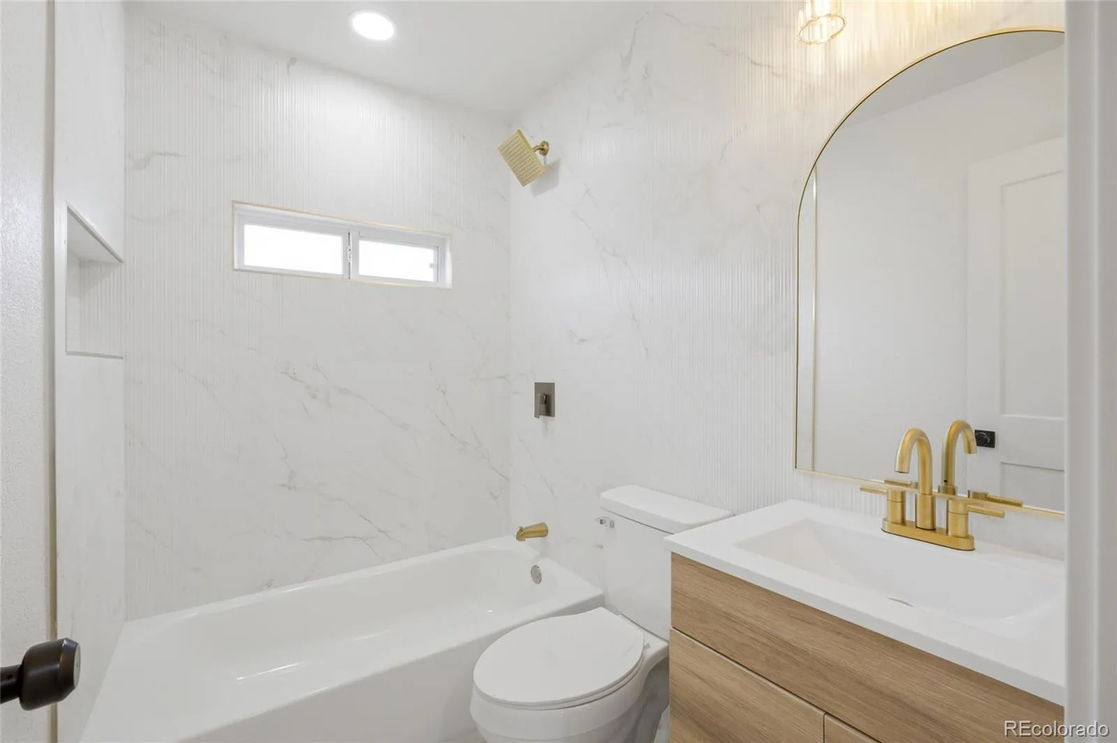 7464 W Louisiana Avenue Lakewood CO 80232 MLS #REC4799254 05202026000927 1600 12