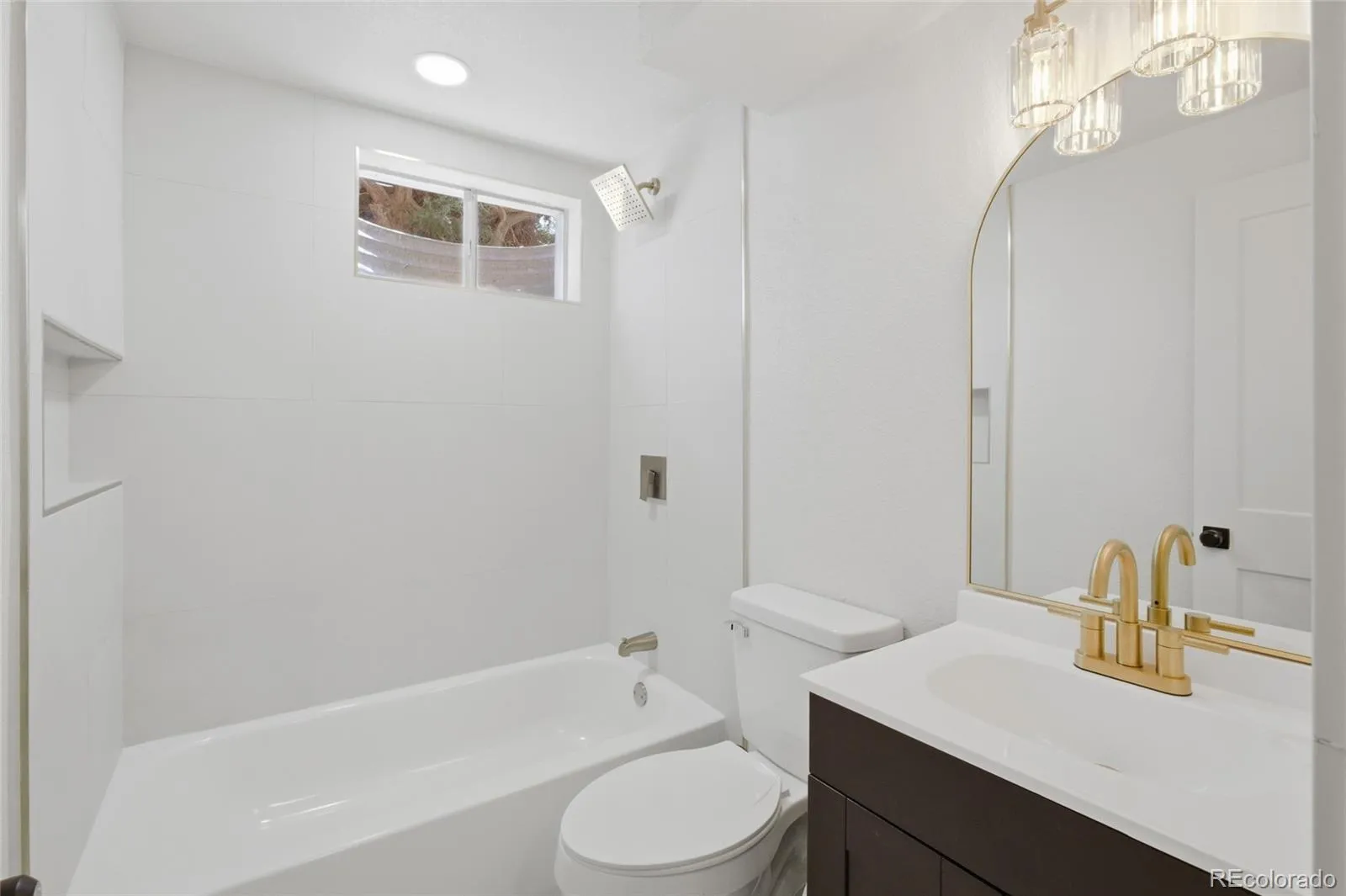 7464 W Louisiana Avenue Lakewood CO 80232 MLS #REC4799254 05202026000927 1600 18