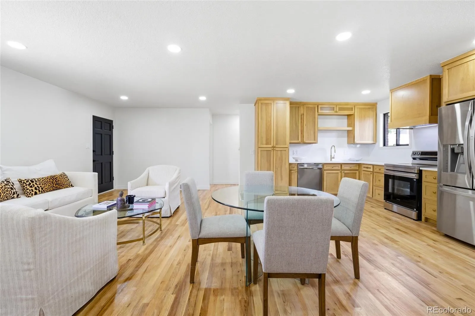 7464 W Louisiana Avenue Lakewood CO 80232 MLS #REC4799254 05202026000927 1600 8