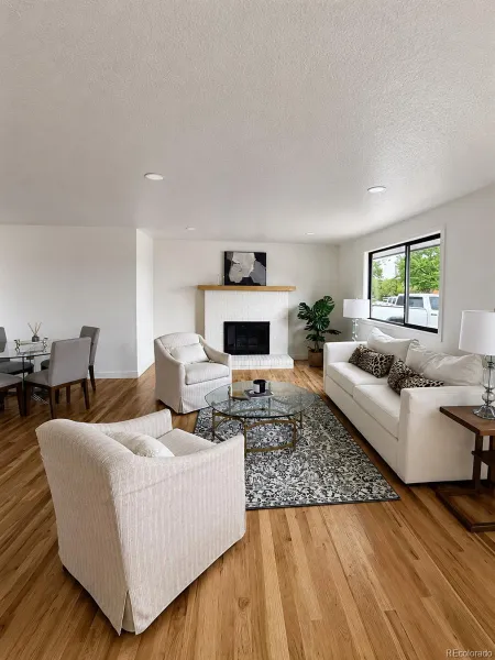 7464 W Louisiana Avenue Lakewood CO 80232 MLS #REC4799254 05202026000927 800 3