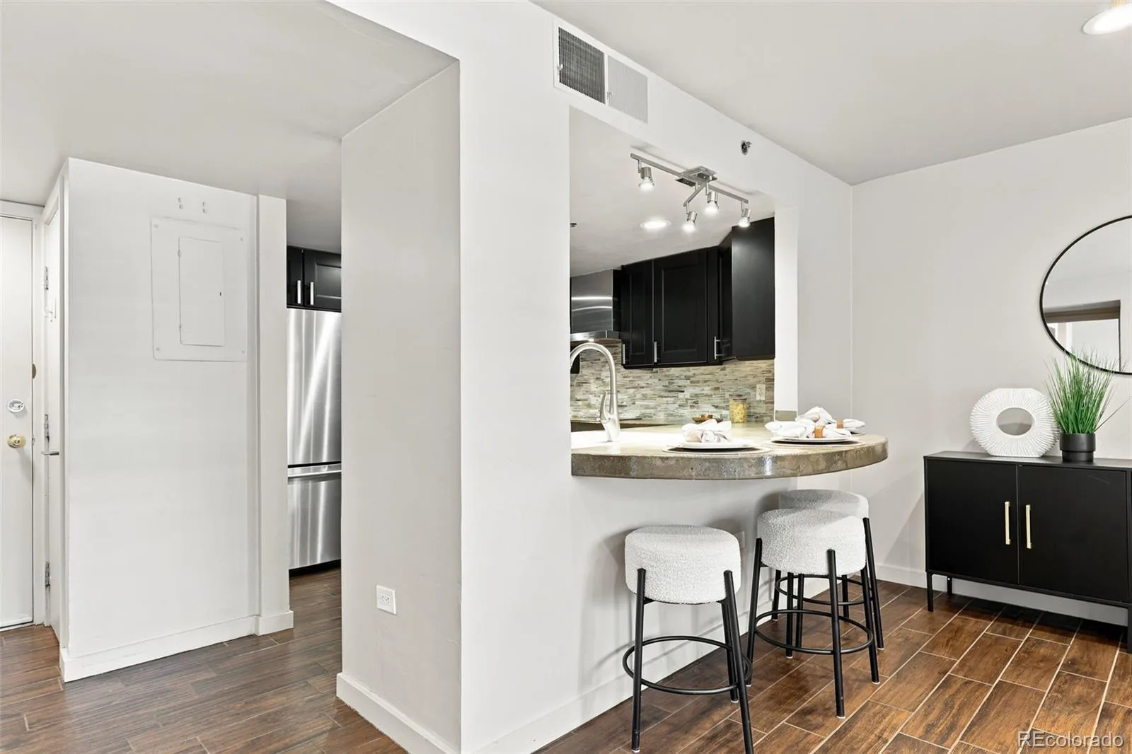 350 Detroit Street #103 Denver CO 80206 MLS #REC4803769 07092026211913 1600 9