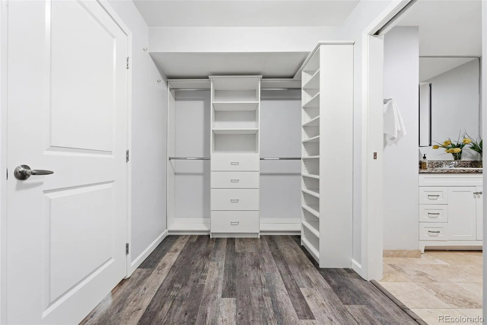925 N Lincoln Street #5B Denver CO 80203 | MLS #REC4804167 08062026025506 1600 32