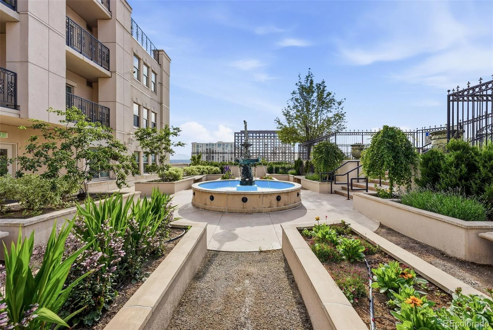 925 N Lincoln Street #5B Denver CO 80203 | MLS #REC4804167 08062026025506 1600 38