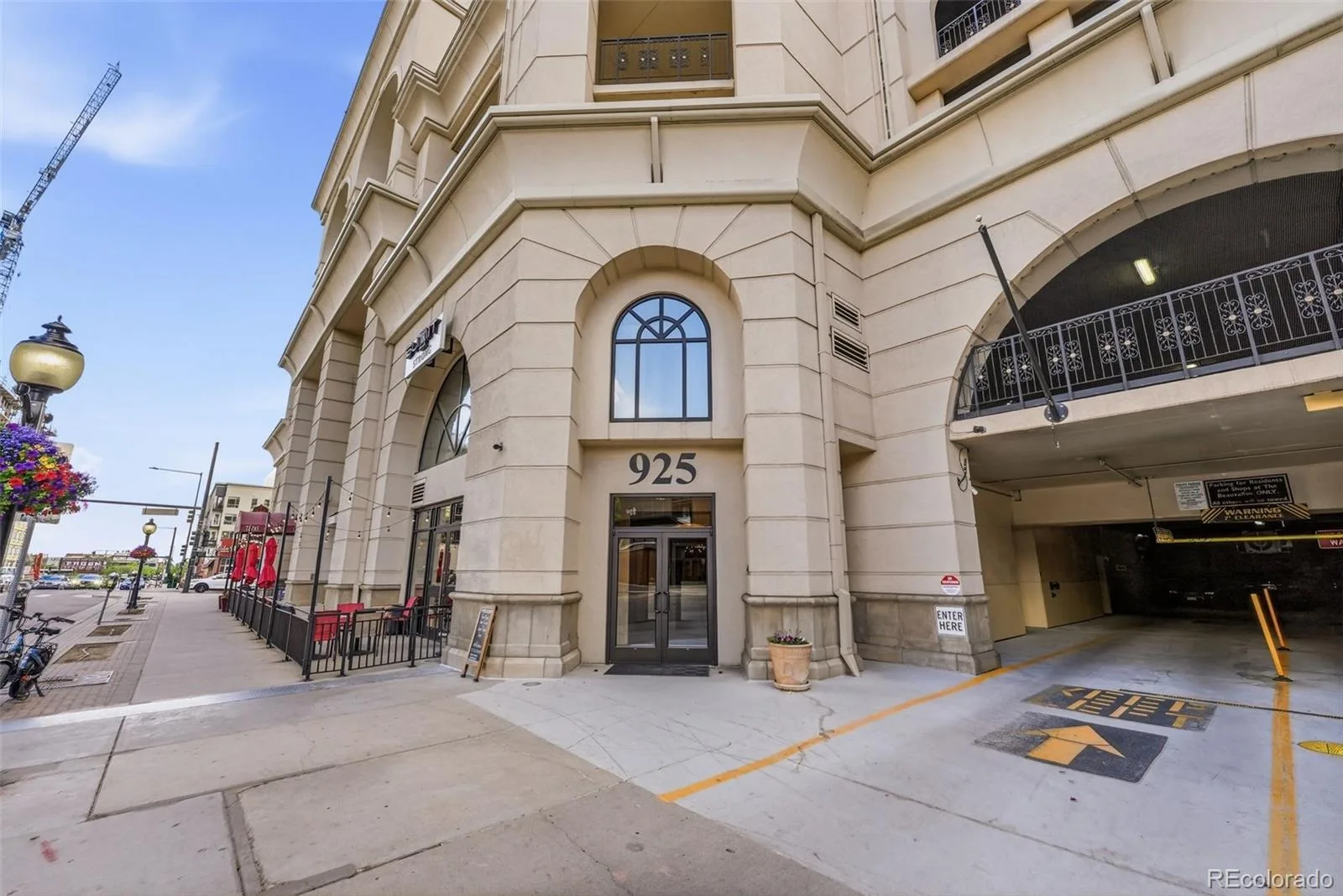 925 N Lincoln Street #5B Denver CO 80203 | MLS #REC4804167 08062026025506 1600 43