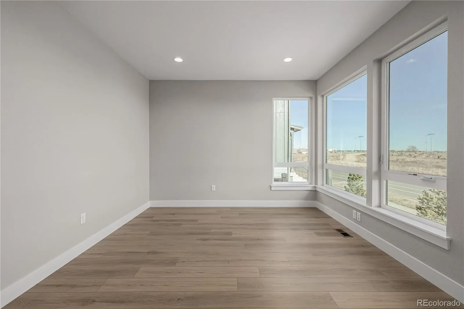 759 Mountain Drive Longmont CO 80503 MLS #REC4804210 03272026200015 1600 37