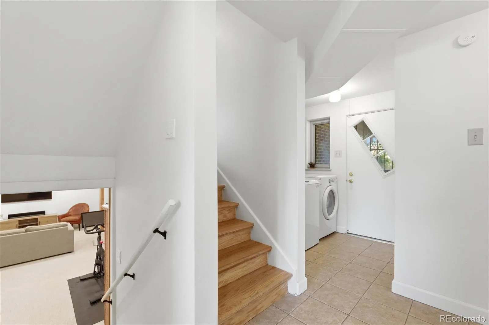 04172026205851 1600 27