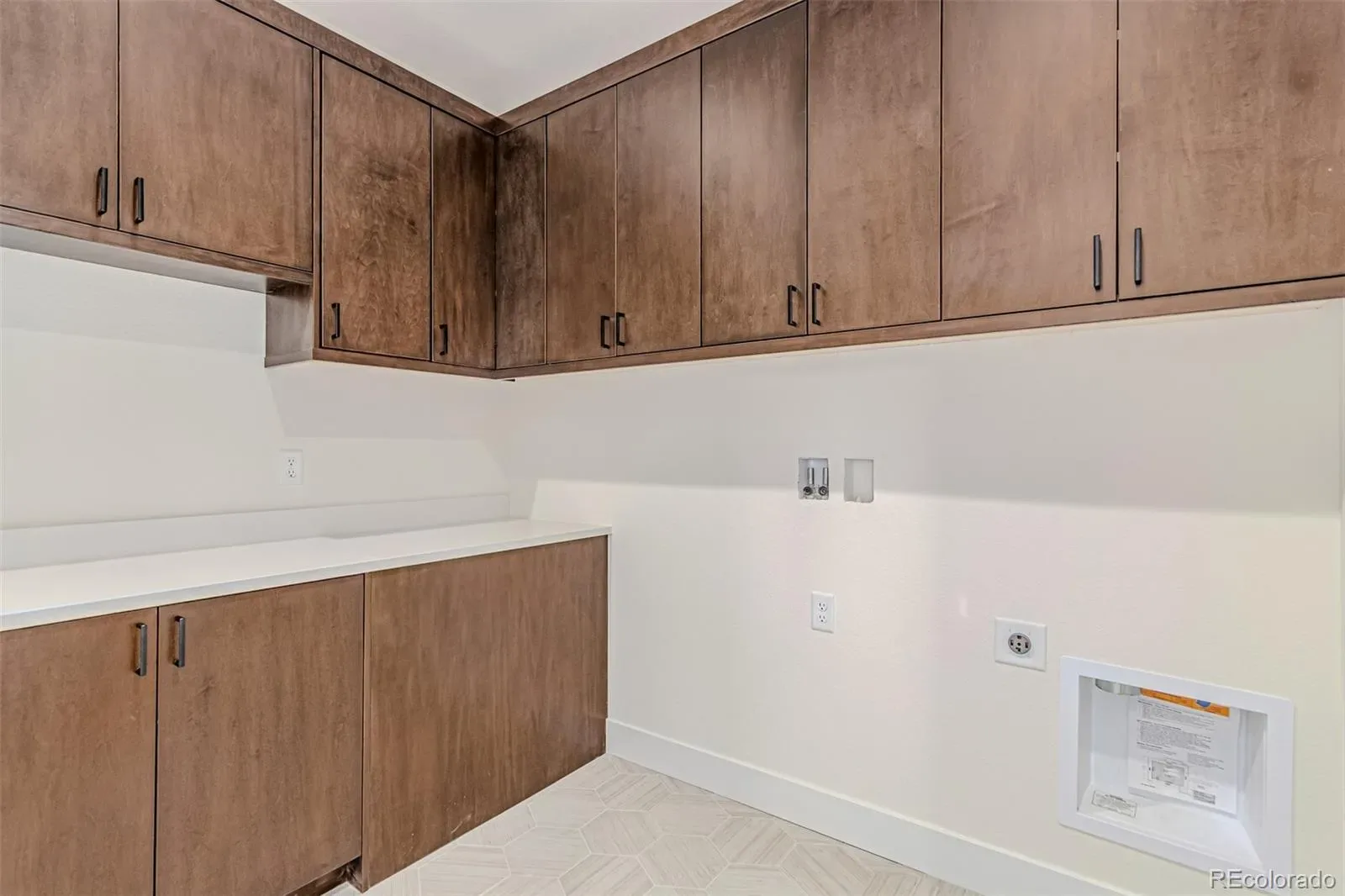 763 Mountain Drive Longmont CO 80503 MLS #REC4804696 04012026005456 1600 34