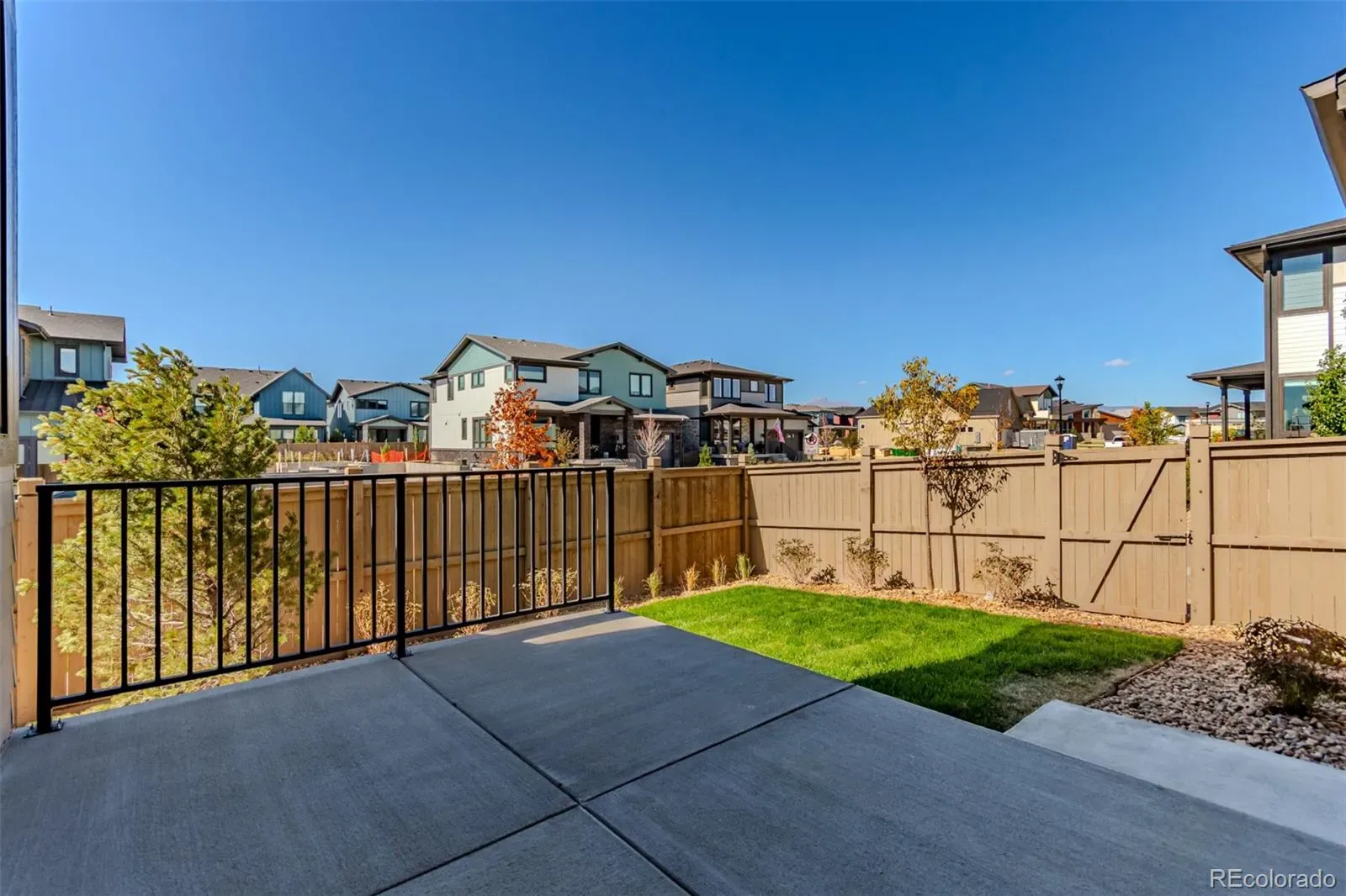 763 Mountain Drive Longmont CO 80503 MLS #REC4804696 04012026005456 1600 38