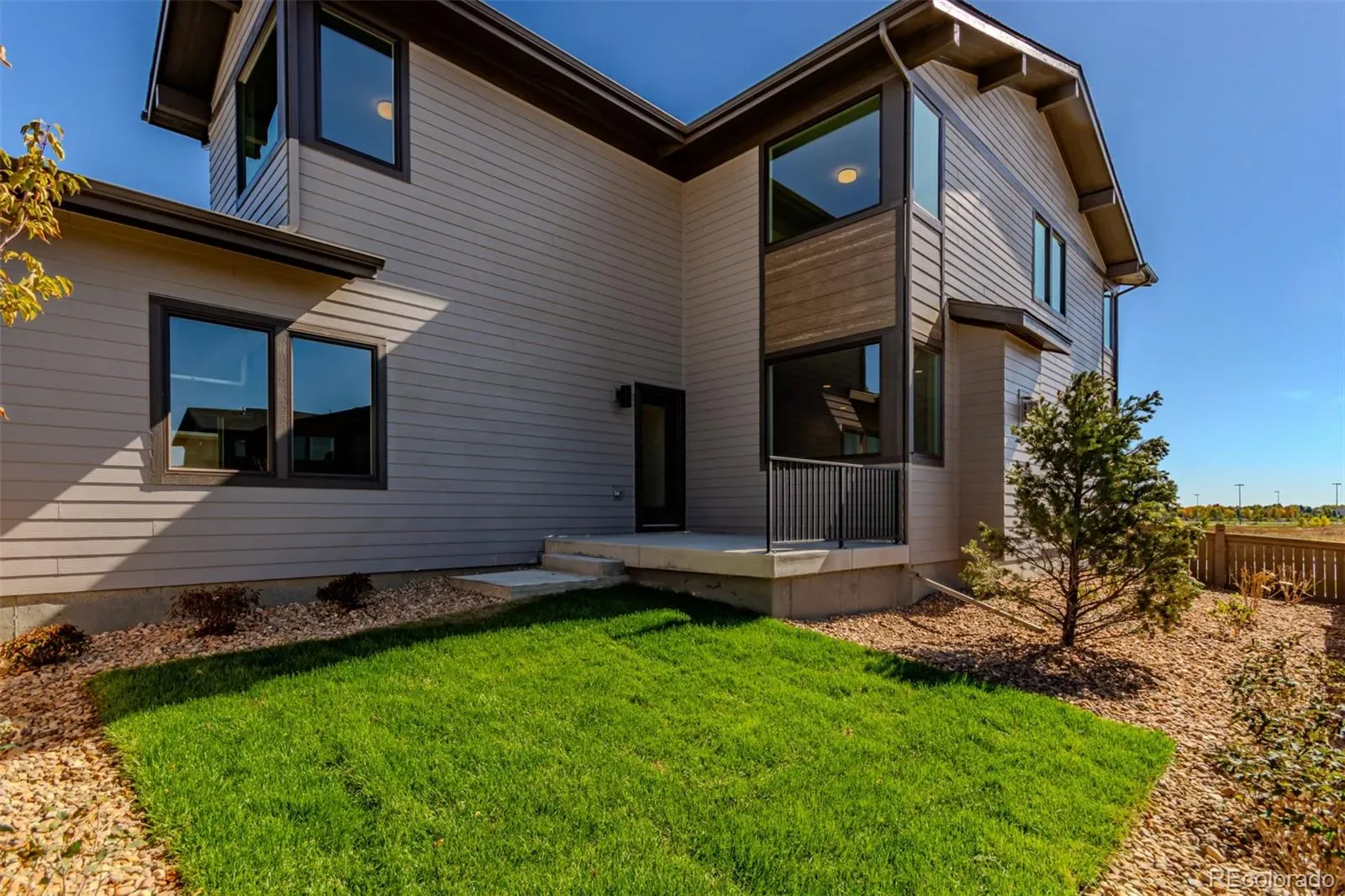 763 Mountain Drive Longmont CO 80503 MLS #REC4804696 04012026005456 1600 40