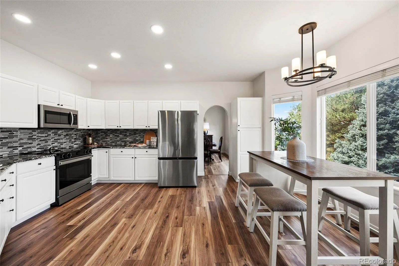 9477 Burgundy Circle Littleton CO 80126 | MLS #REC4809858 08192026174516 1600 14