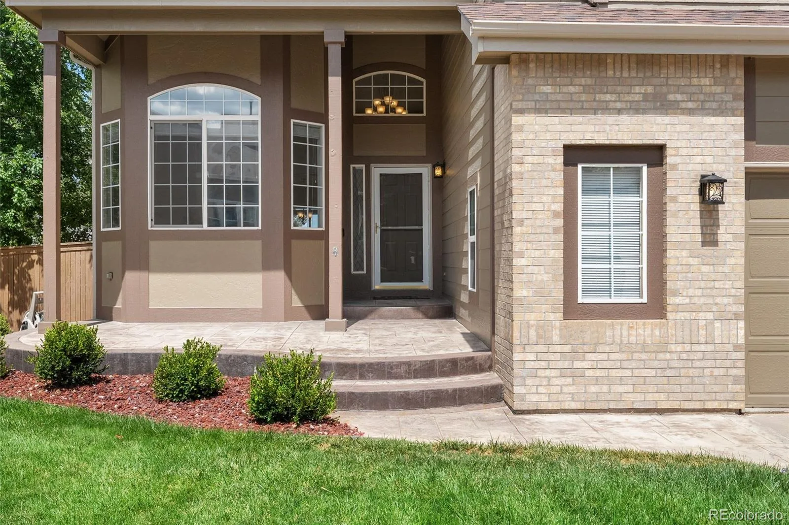 9477 Burgundy Circle Littleton CO 80126 | MLS #REC4809858 08192026174516 1600 2