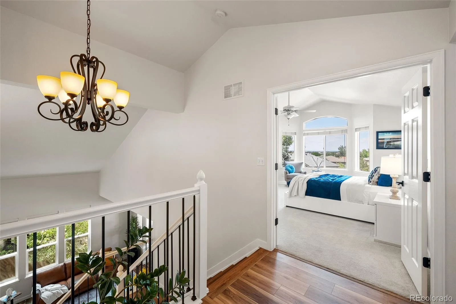 9477 Burgundy Circle Littleton CO 80126 | MLS #REC4809858 08192026174516 1600 25