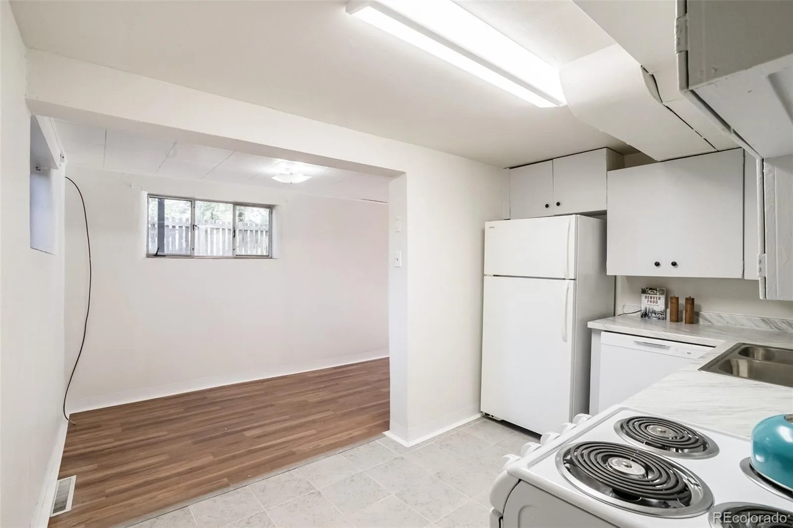 5683 W 41st Avenue Denver CO 80212 MLS #REC4811171 06092026204555 1600 26