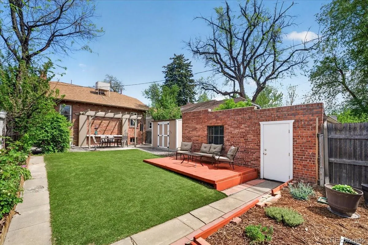 1331 Bellaire Street Denver CO 80220 MLS #REC4812414 05022026052029 1200 32